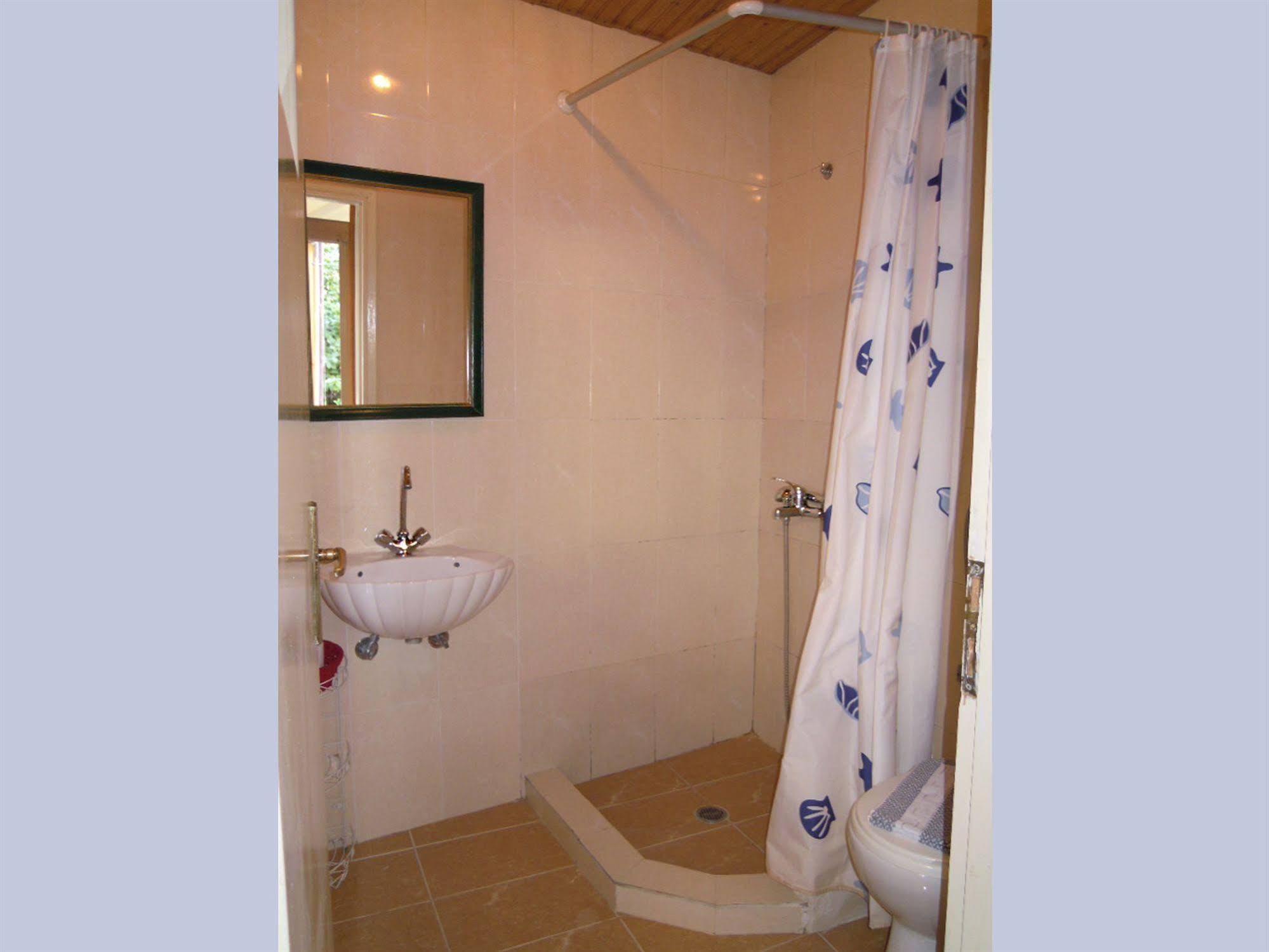 Atheaton Traditional Guesthouse