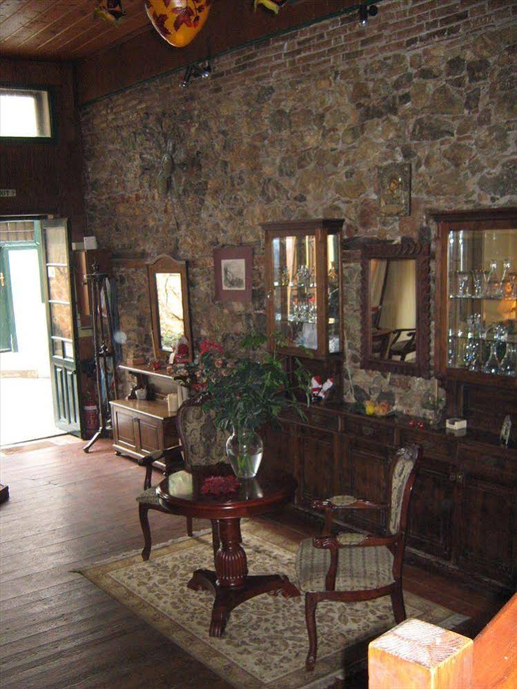 Atheaton Traditional Guesthouse