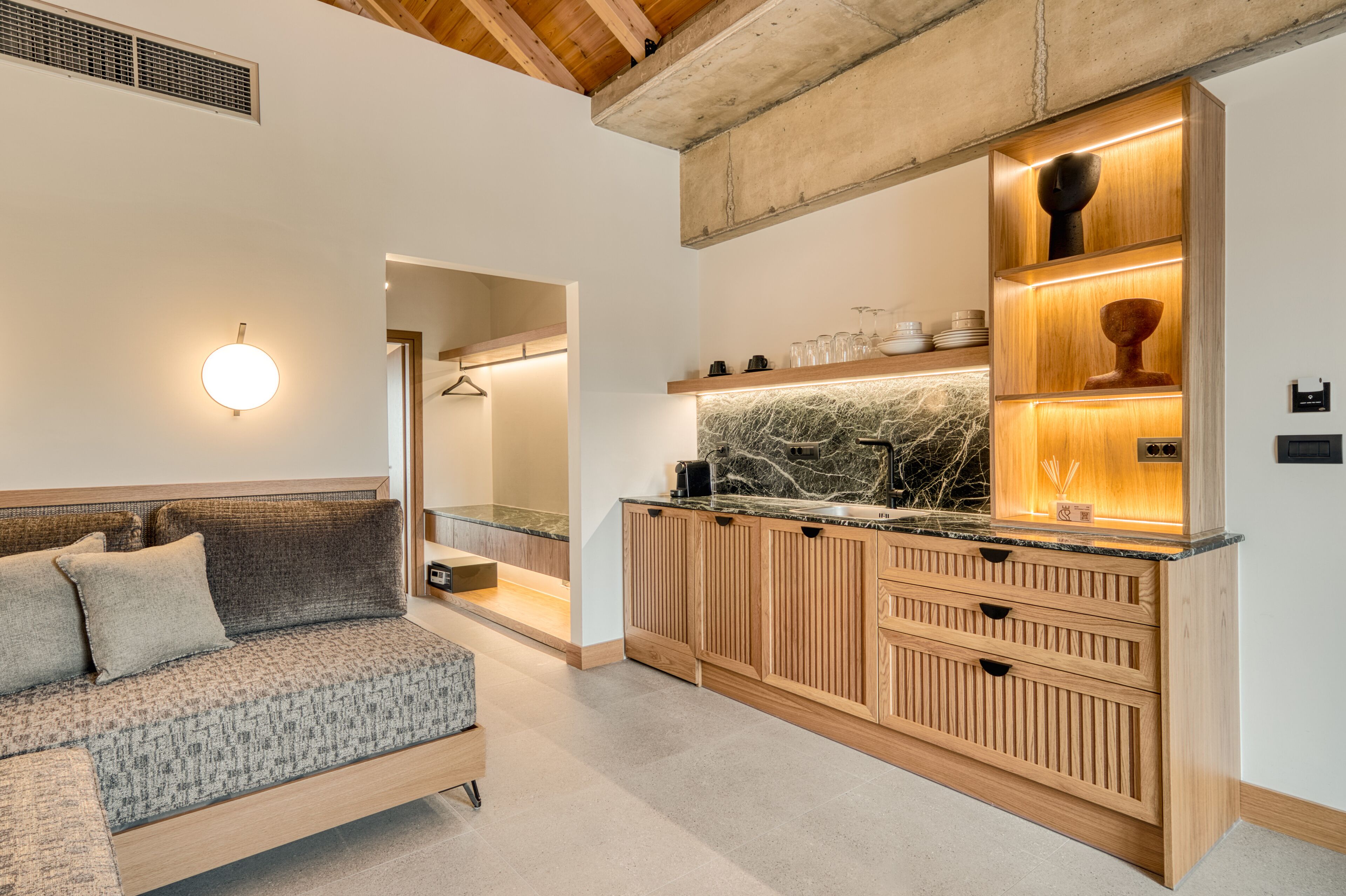 Capital Luxury Suites