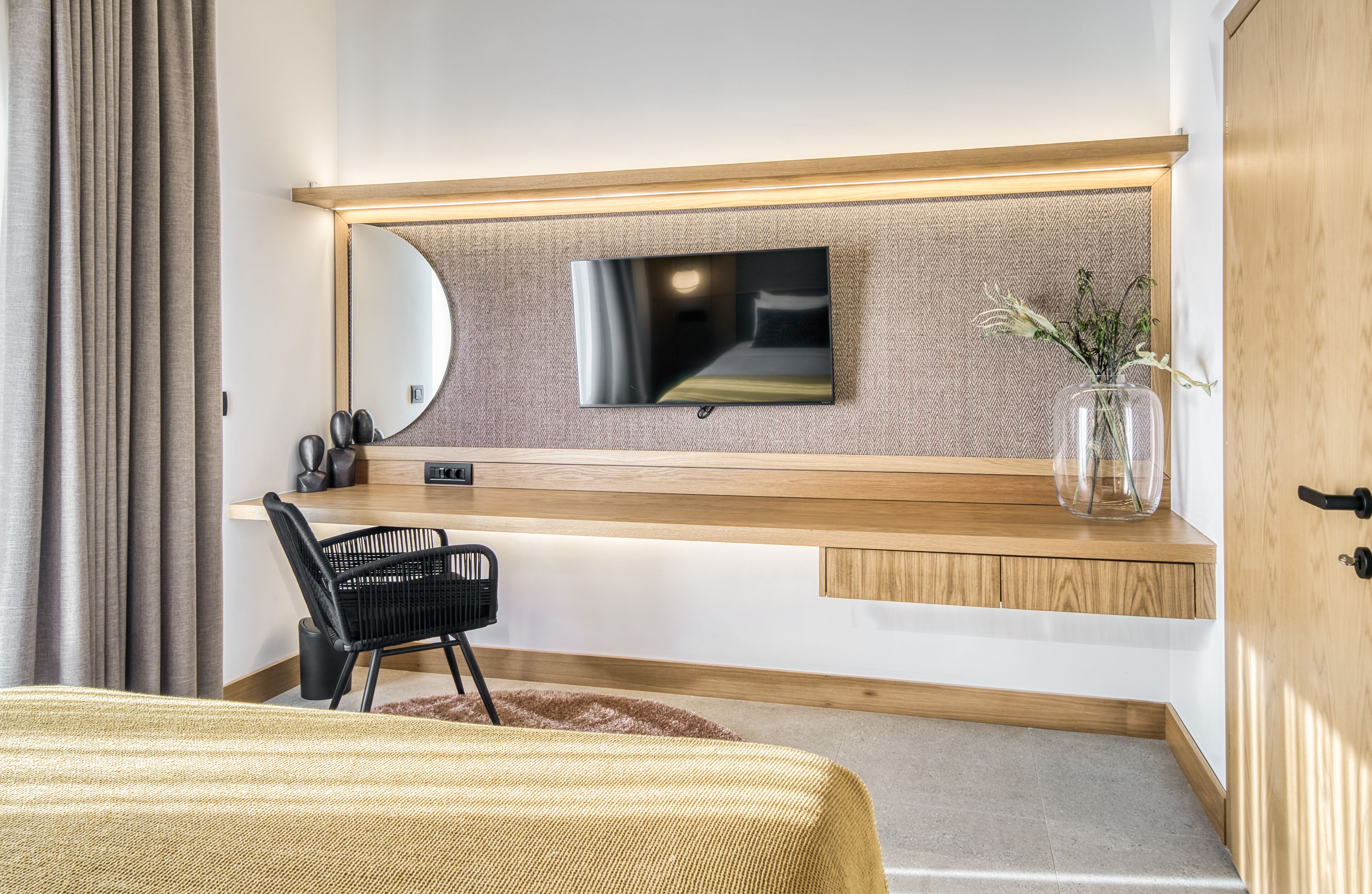 Capital Luxury Suites