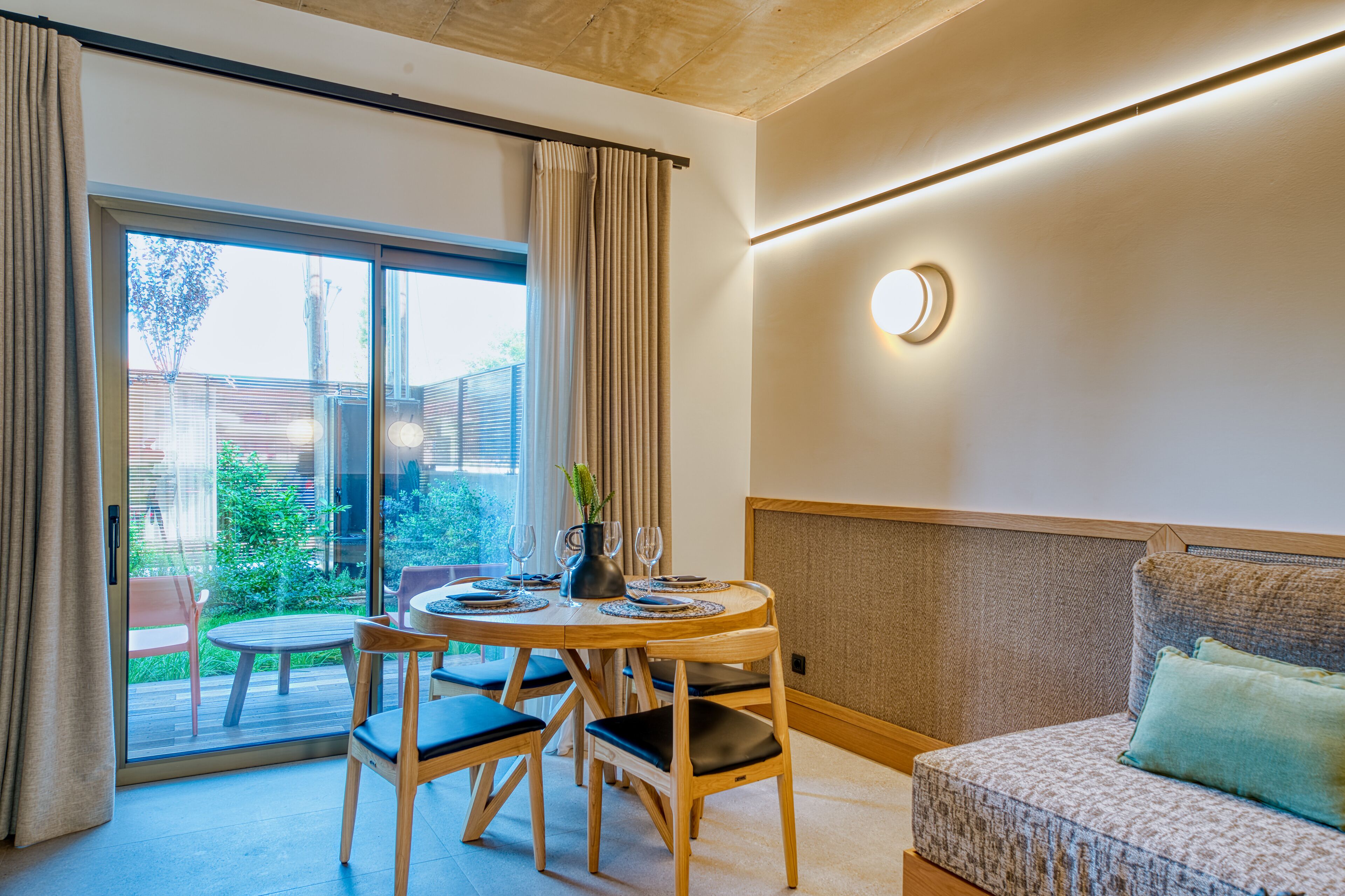 Capital Luxury Suites