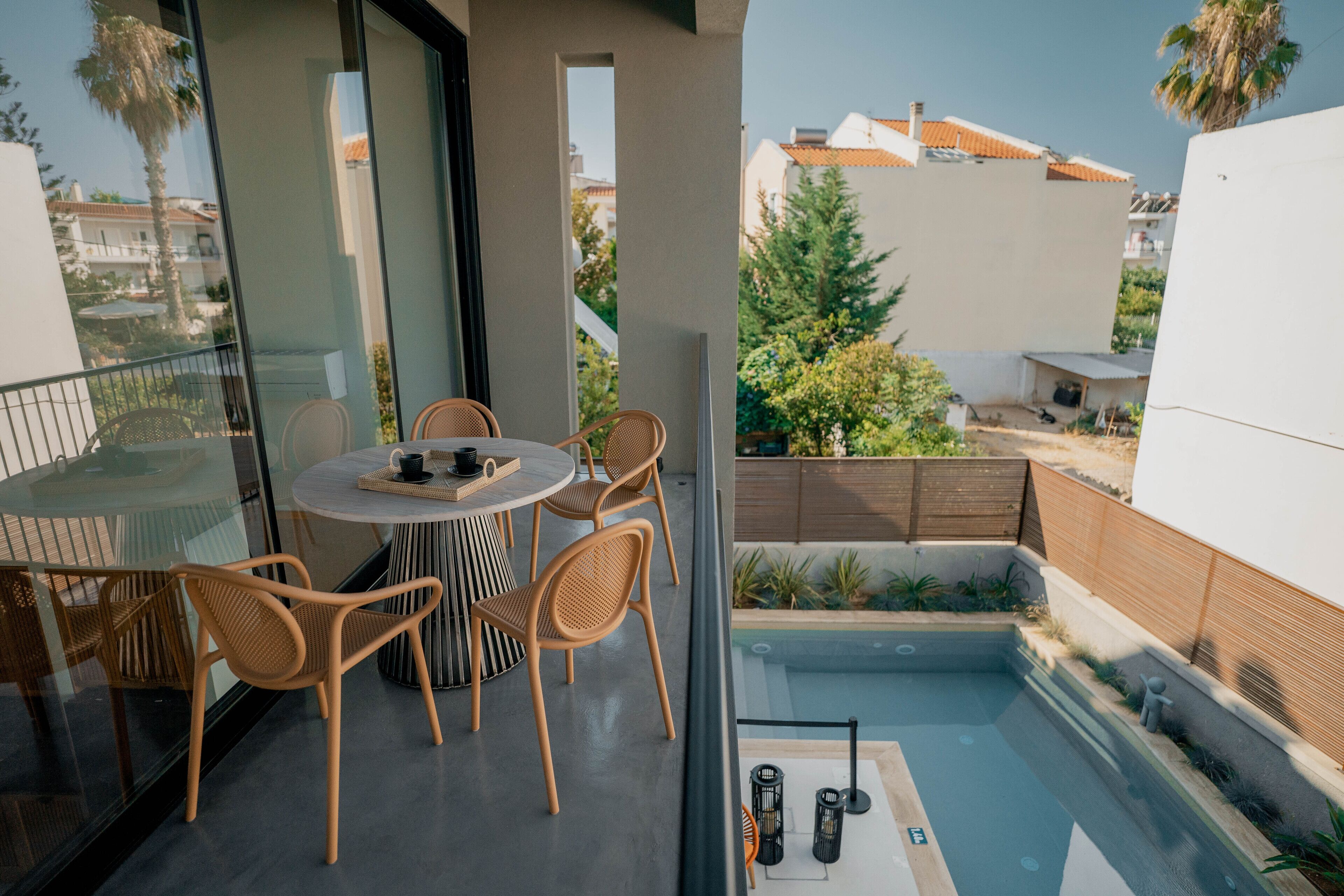 Capital Luxury Suites