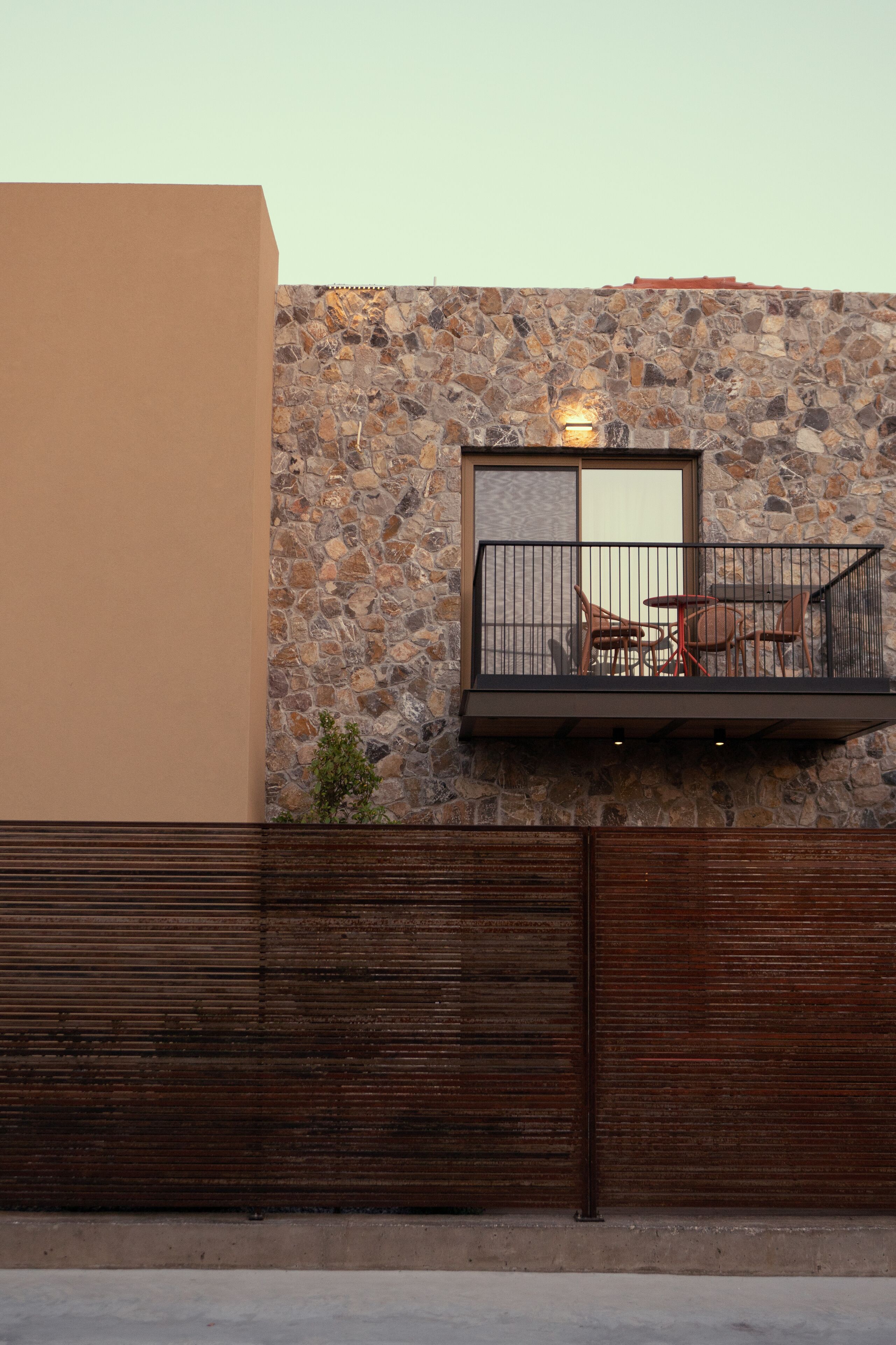 Capital Luxury Suites