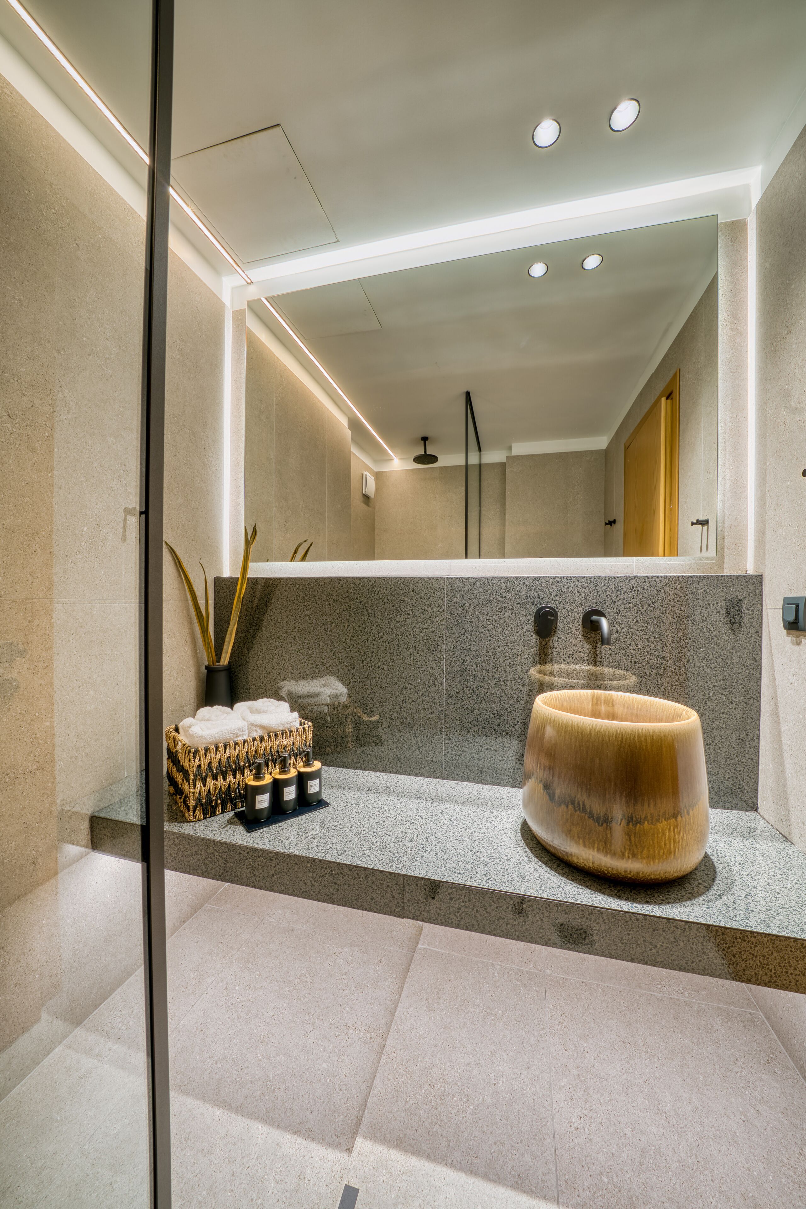 Capital Luxury Suites