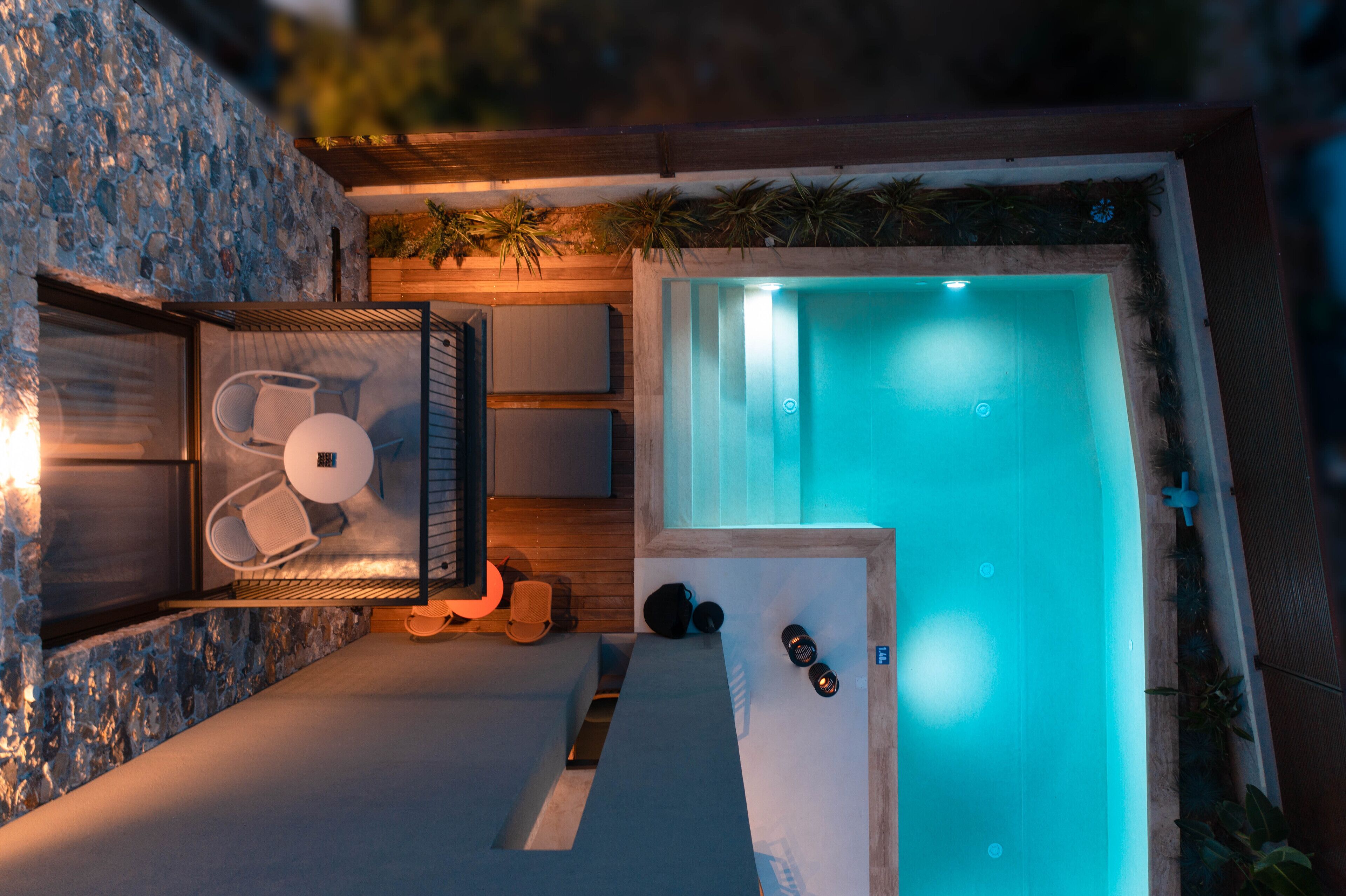 Capital Luxury Suites