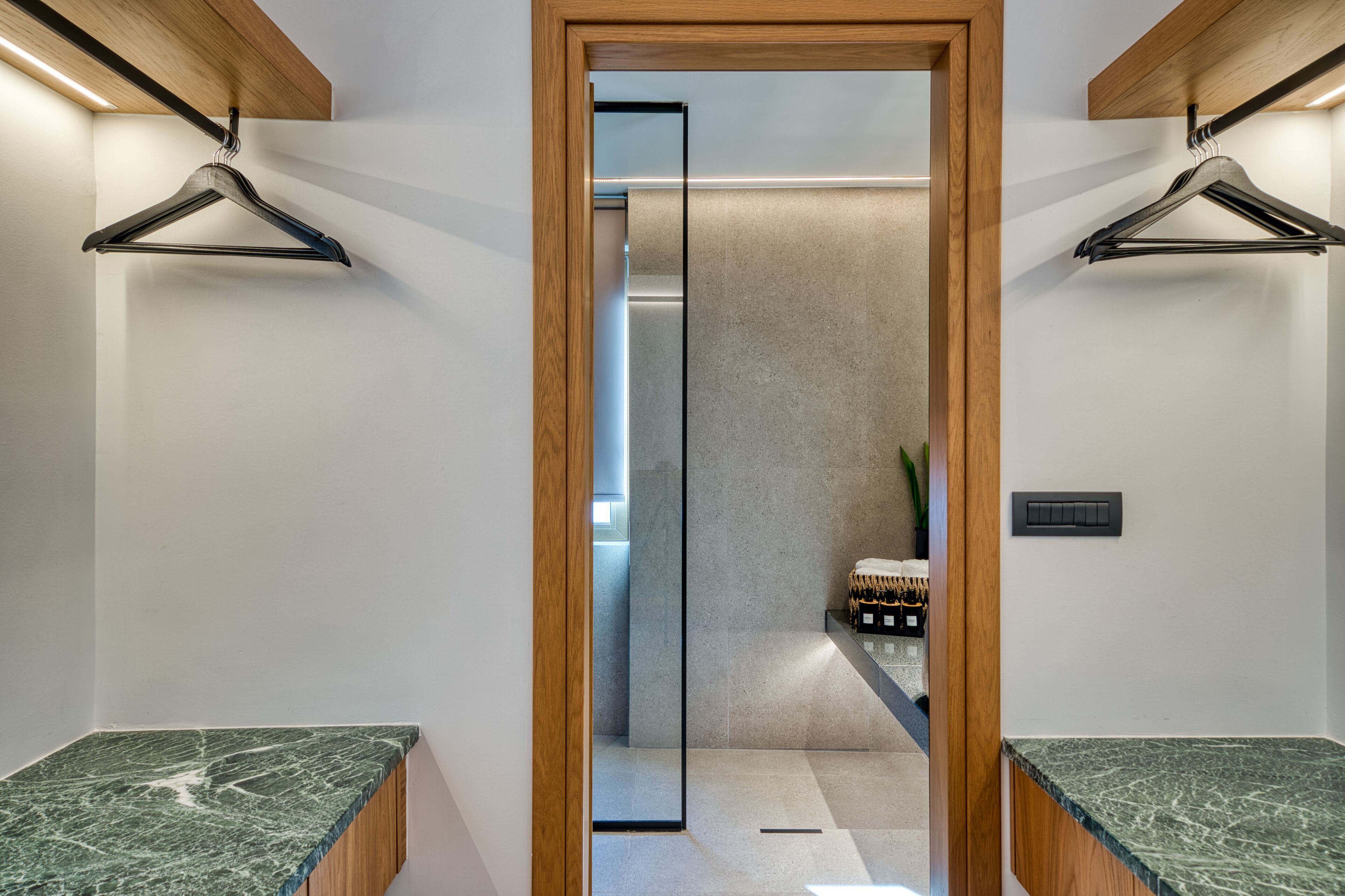 Capital Luxury Suites