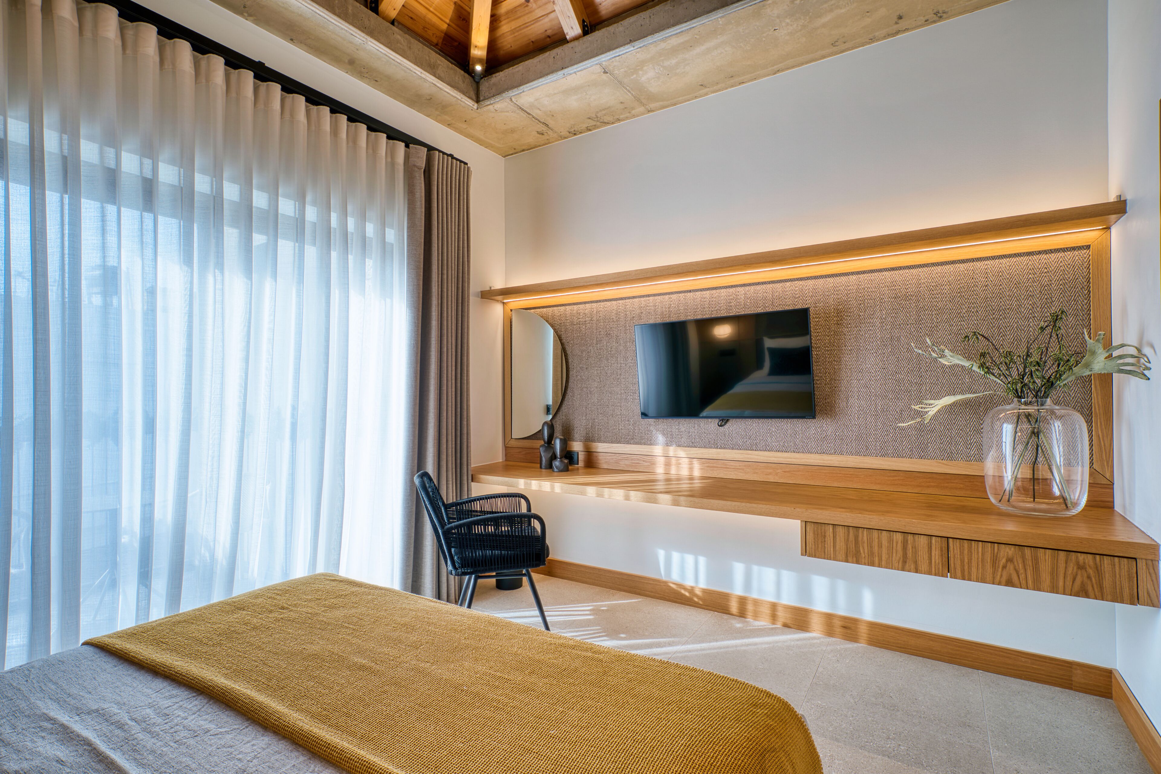 Capital Luxury Suites