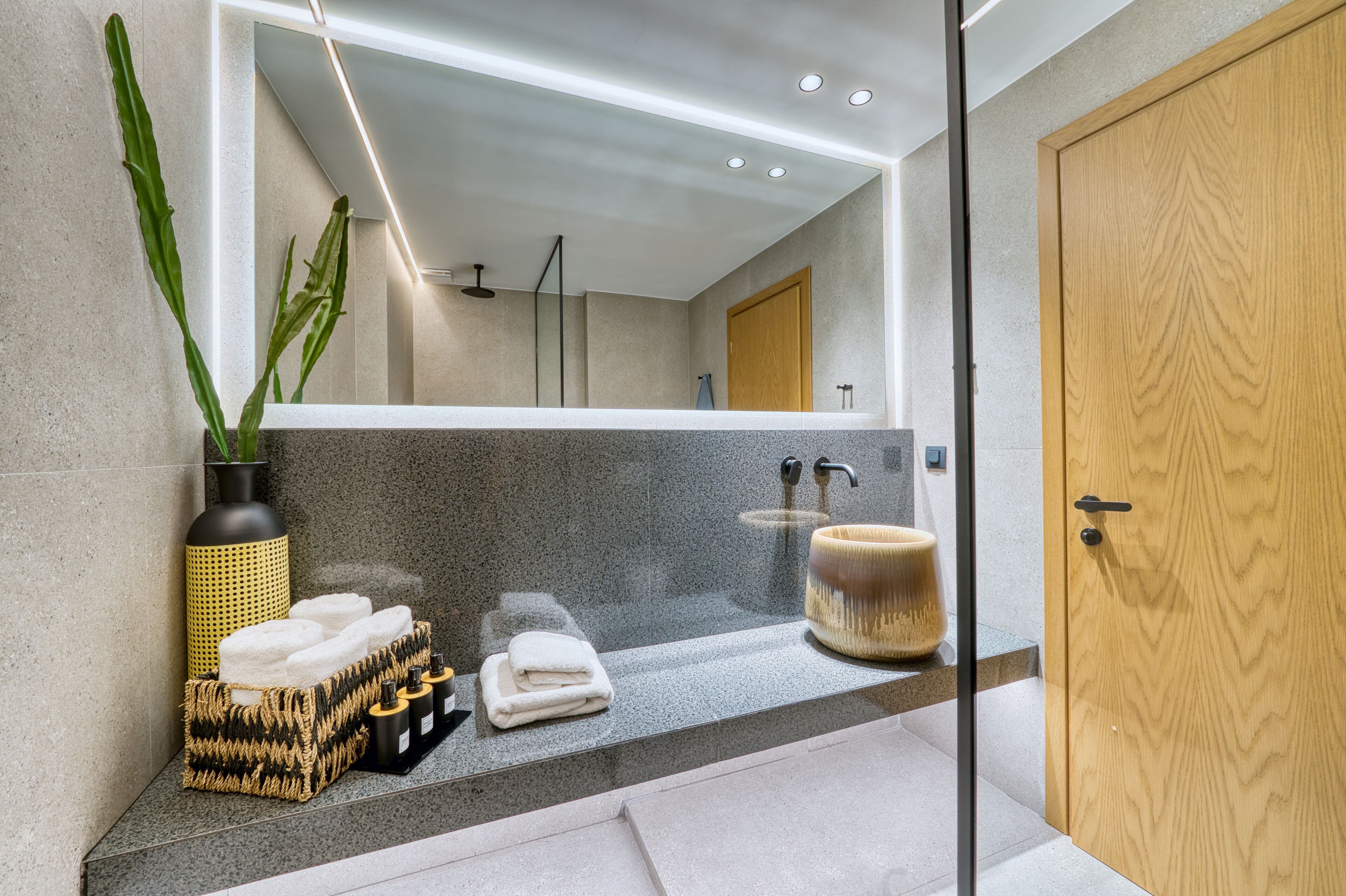 Capital Luxury Suites