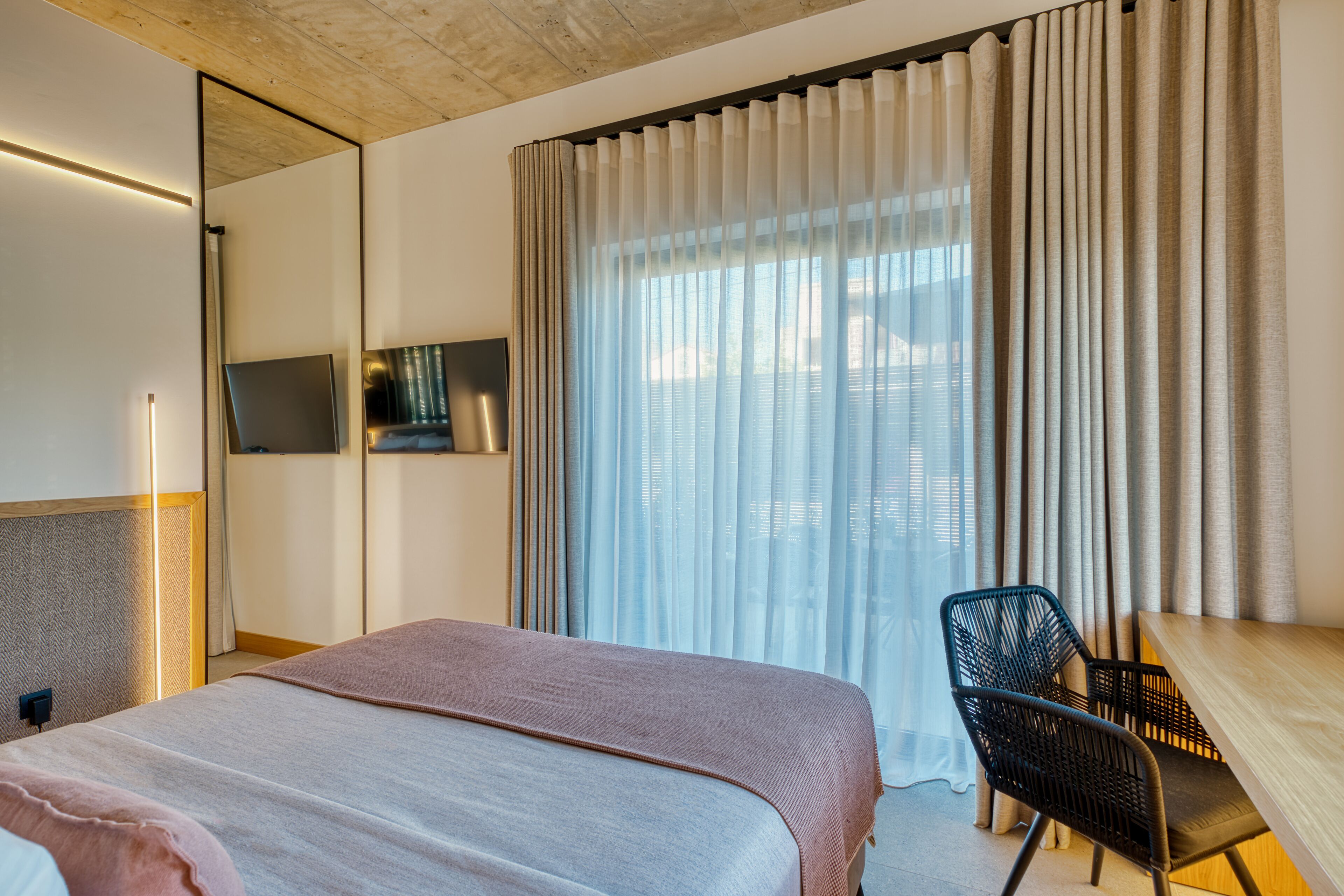 Capital Luxury Suites