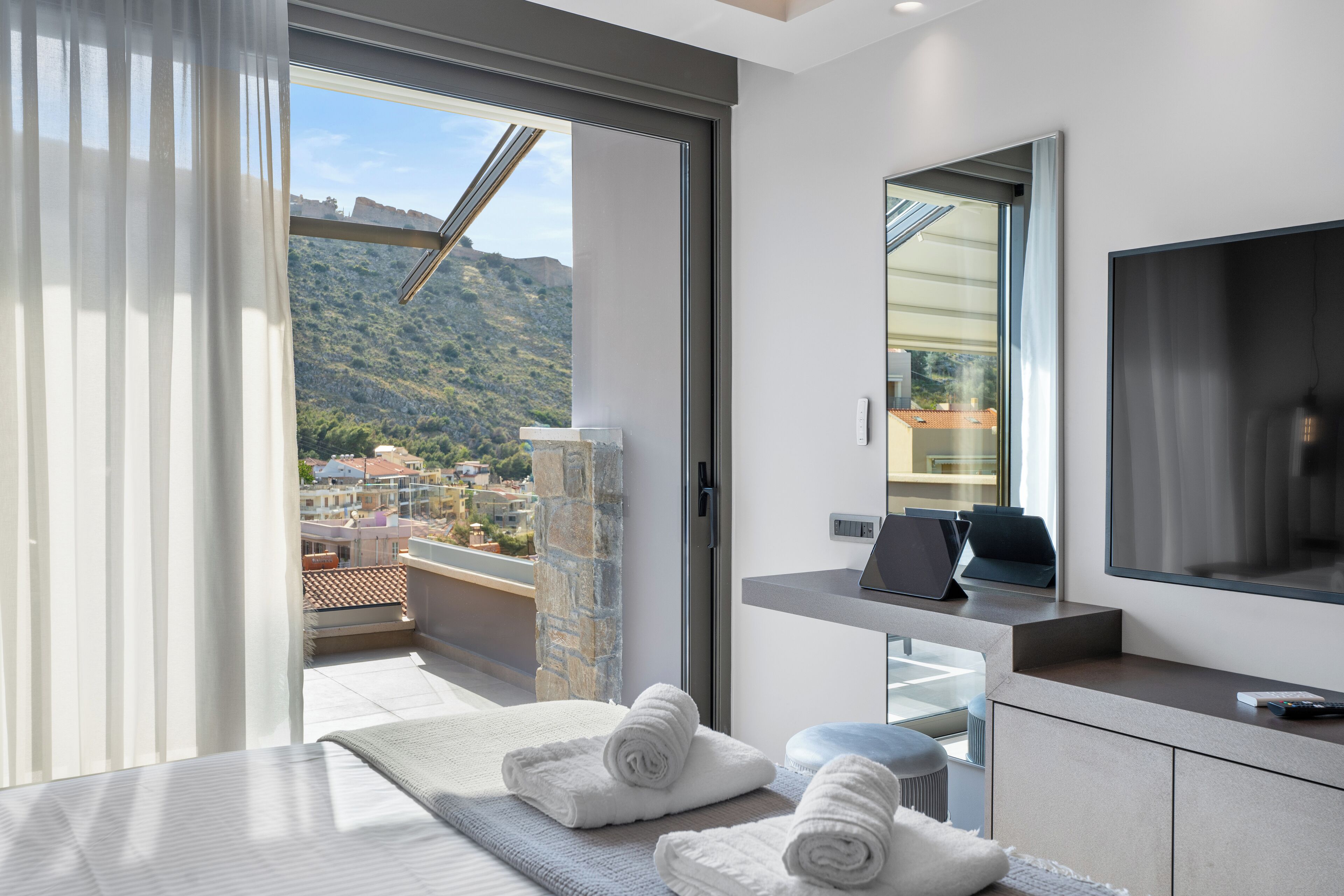 Ennea Muses Rooms & Suites