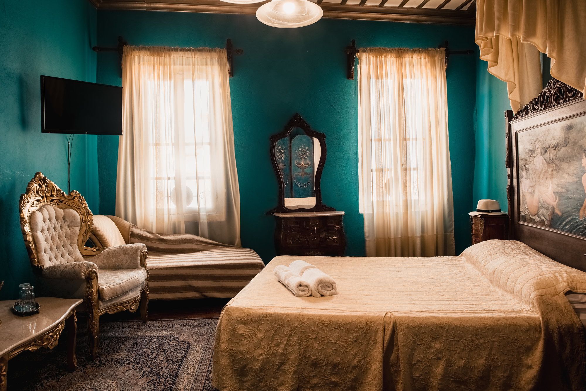 Ilion Hotel Suites