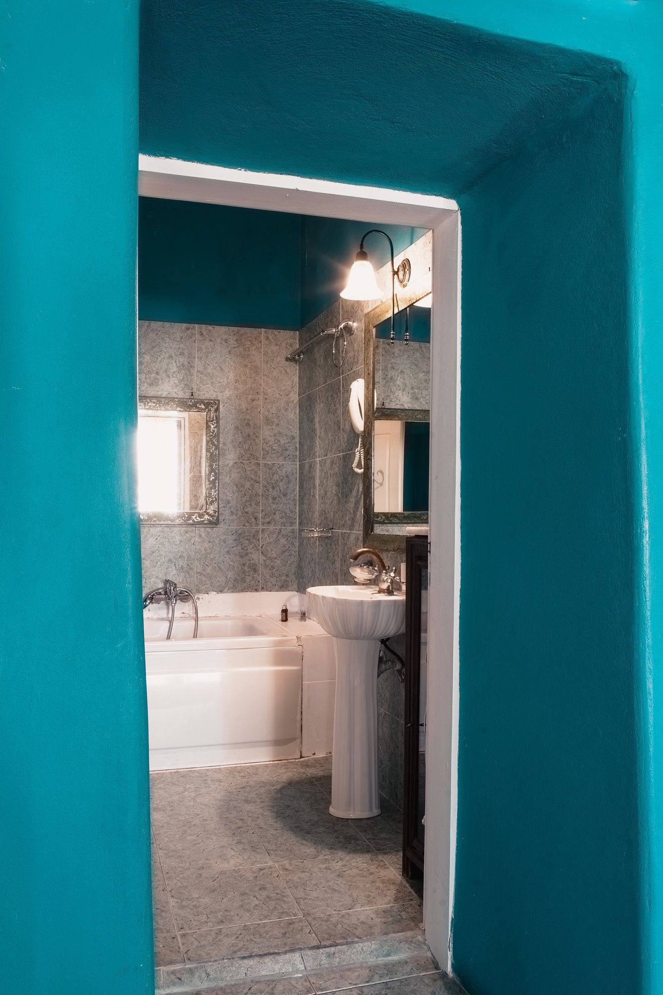 Ilion Hotel Suites