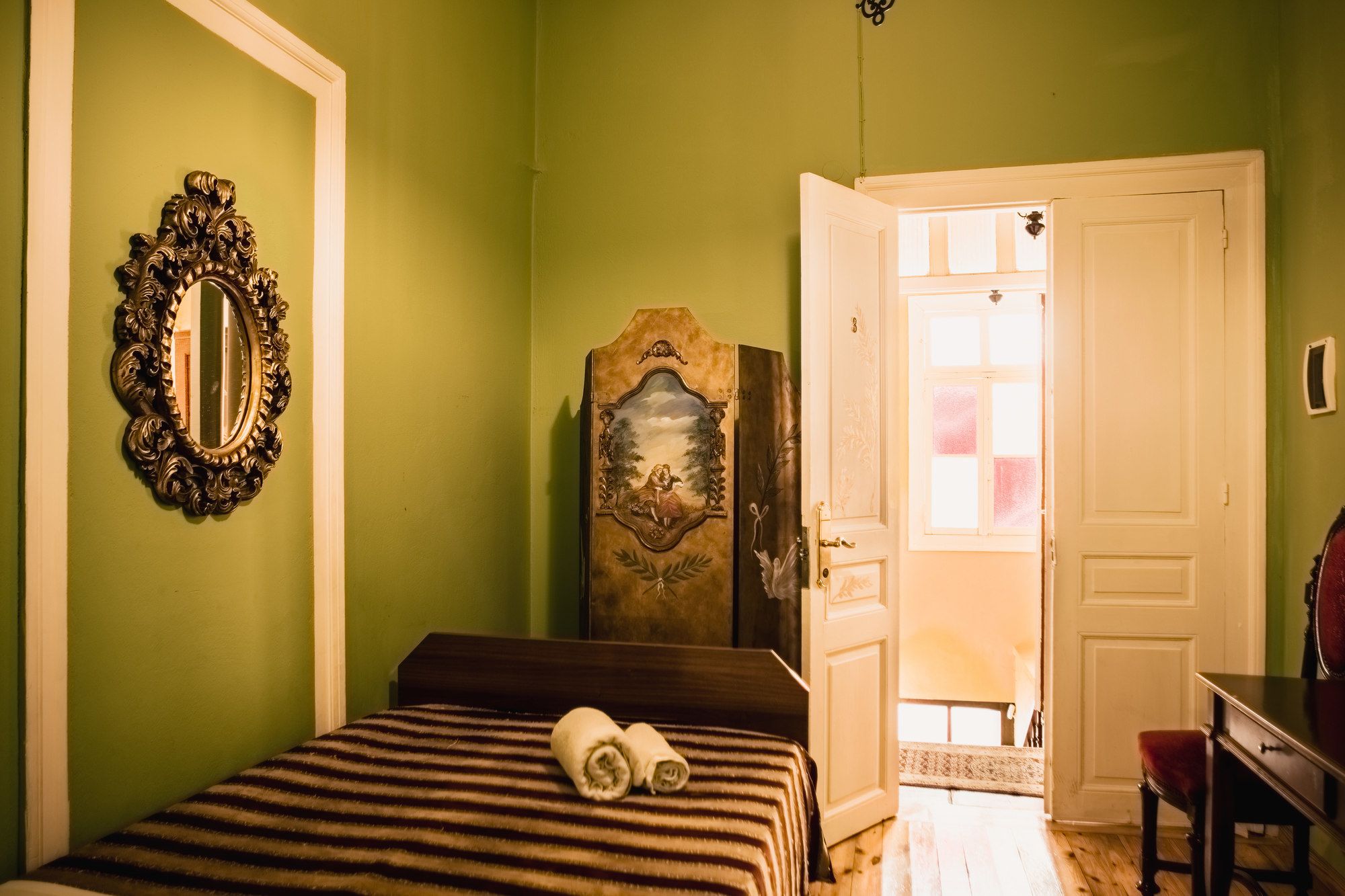Ilion Hotel Suites