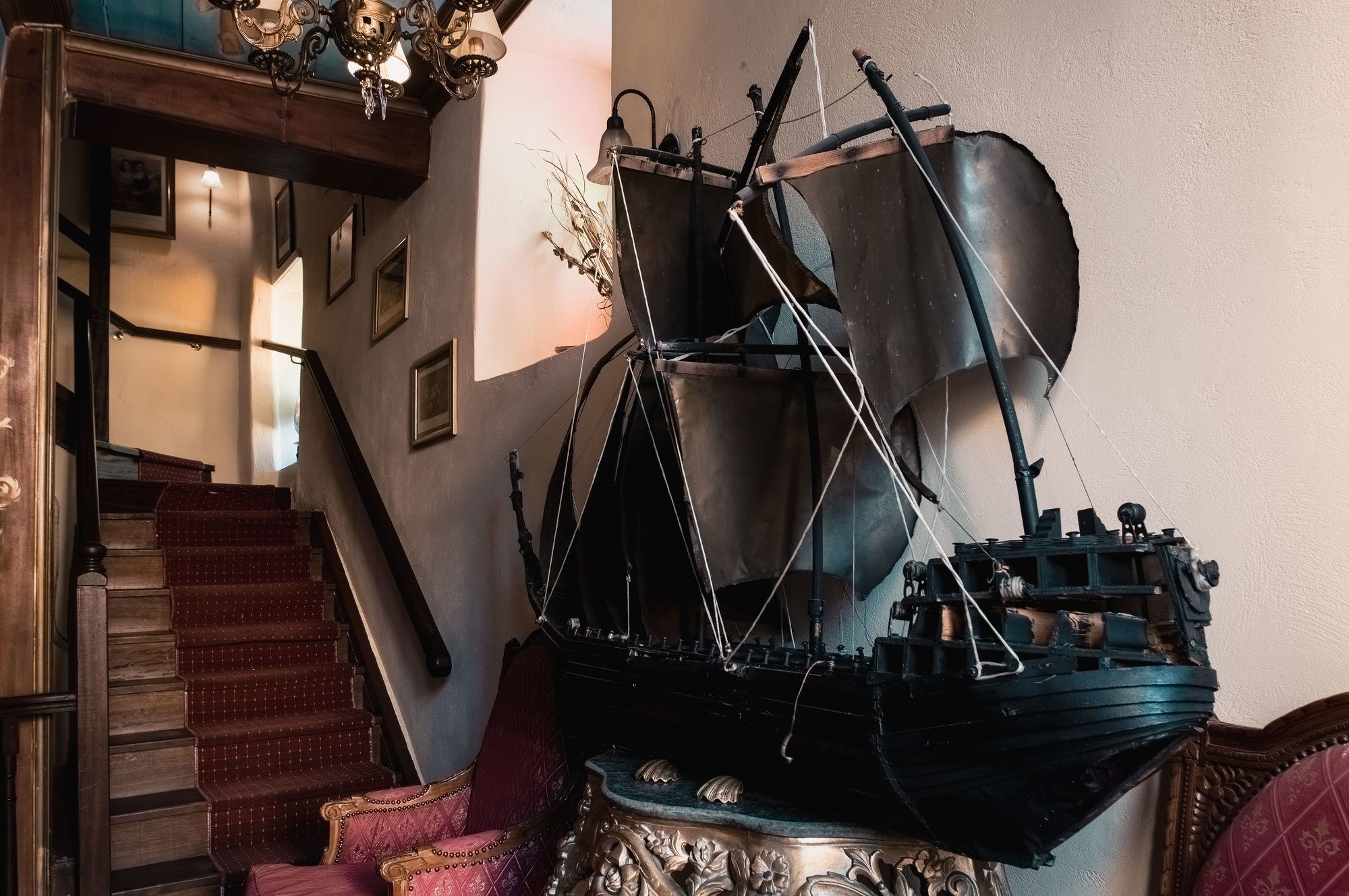 Ilion Hotel Suites