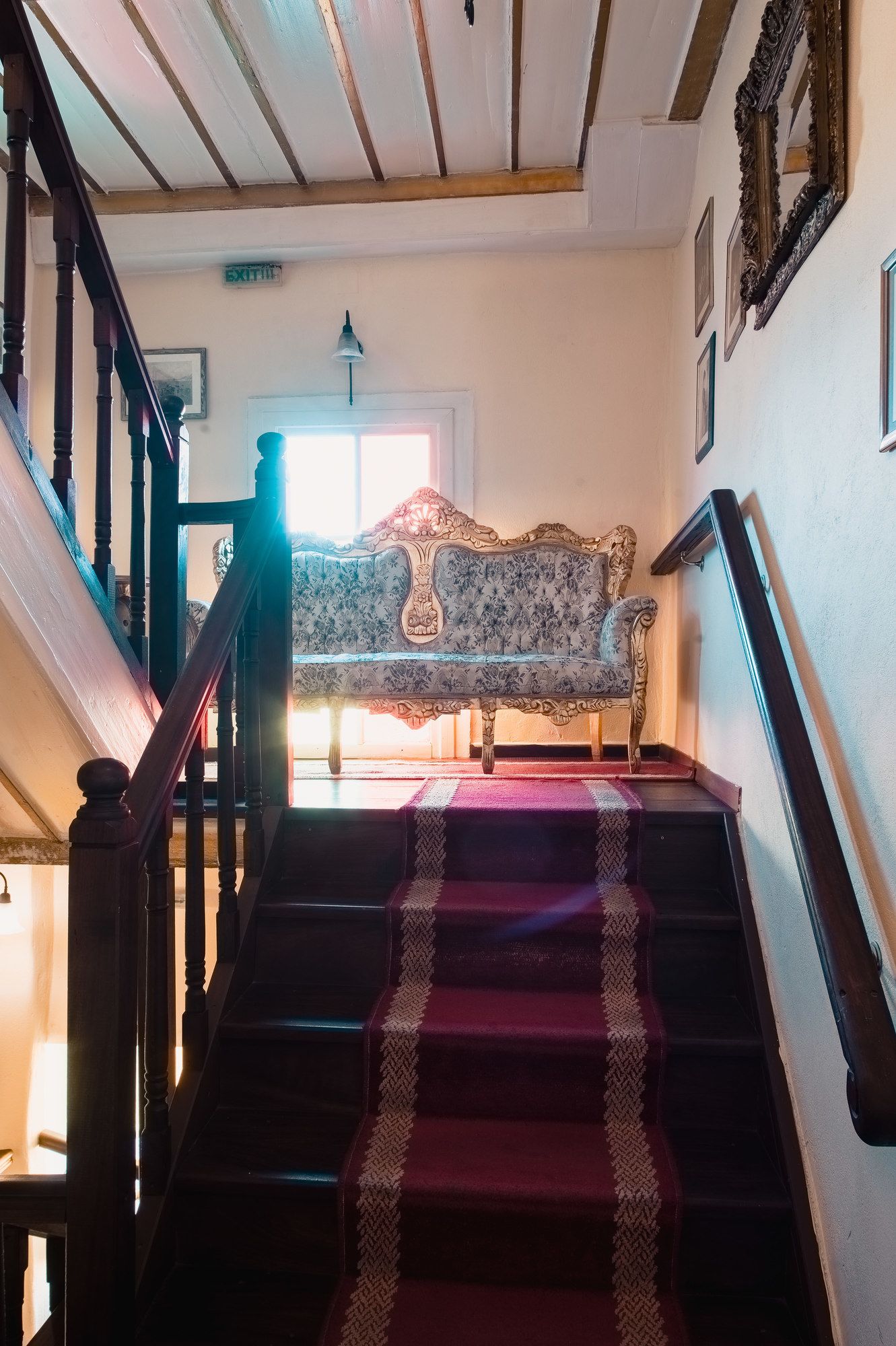 Ilion Hotel Suites