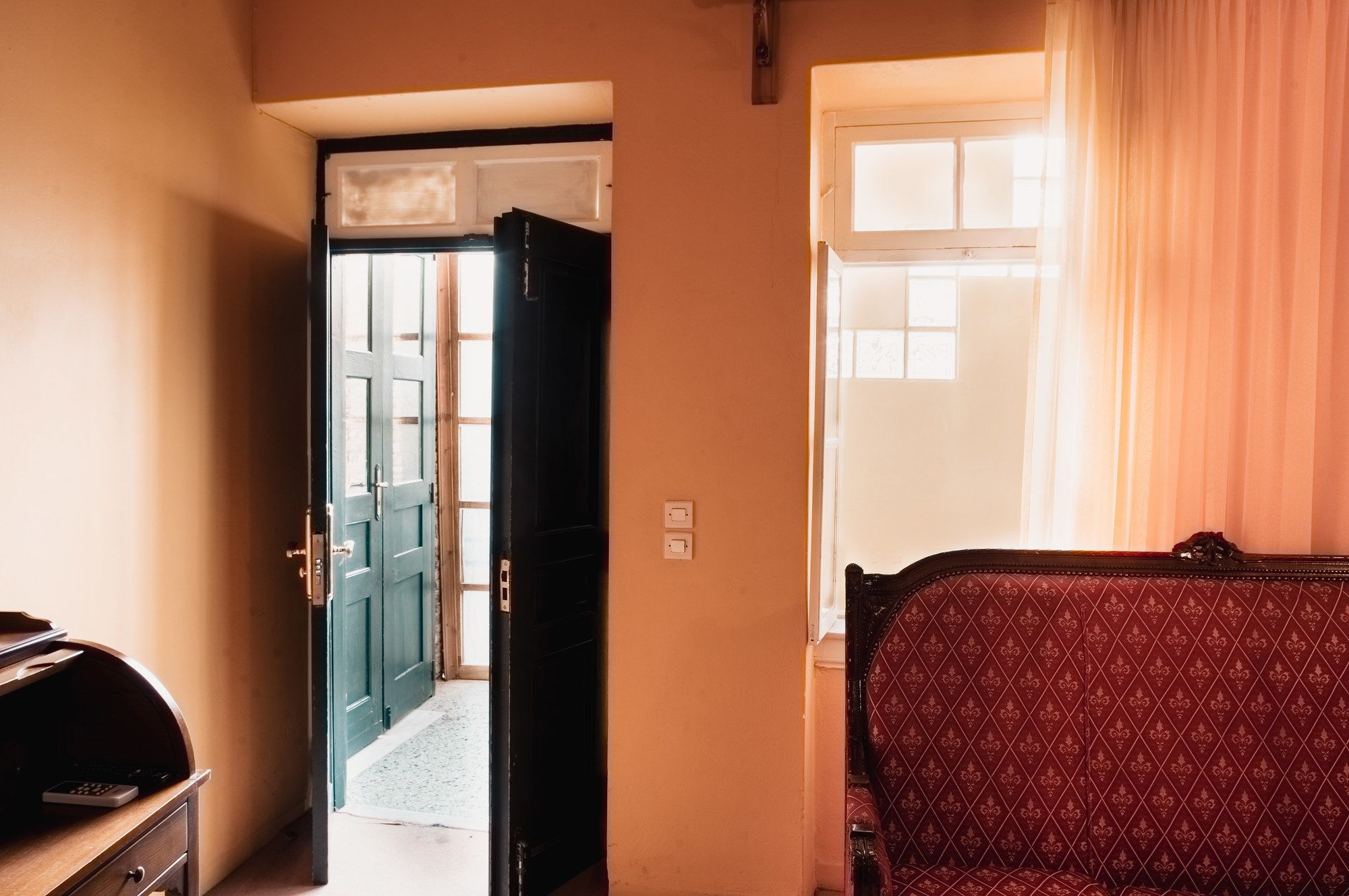 Ilion Hotel Suites