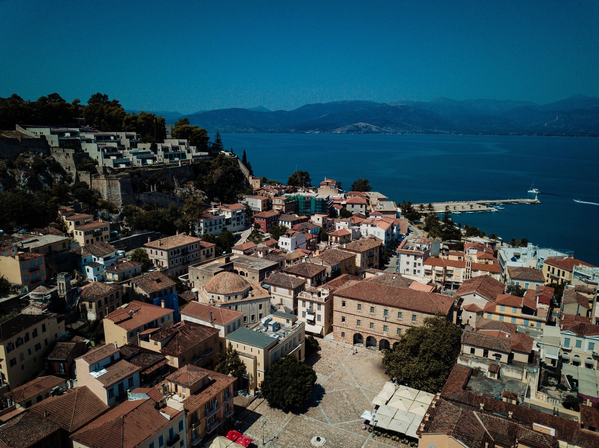Ilion Hotel Suites