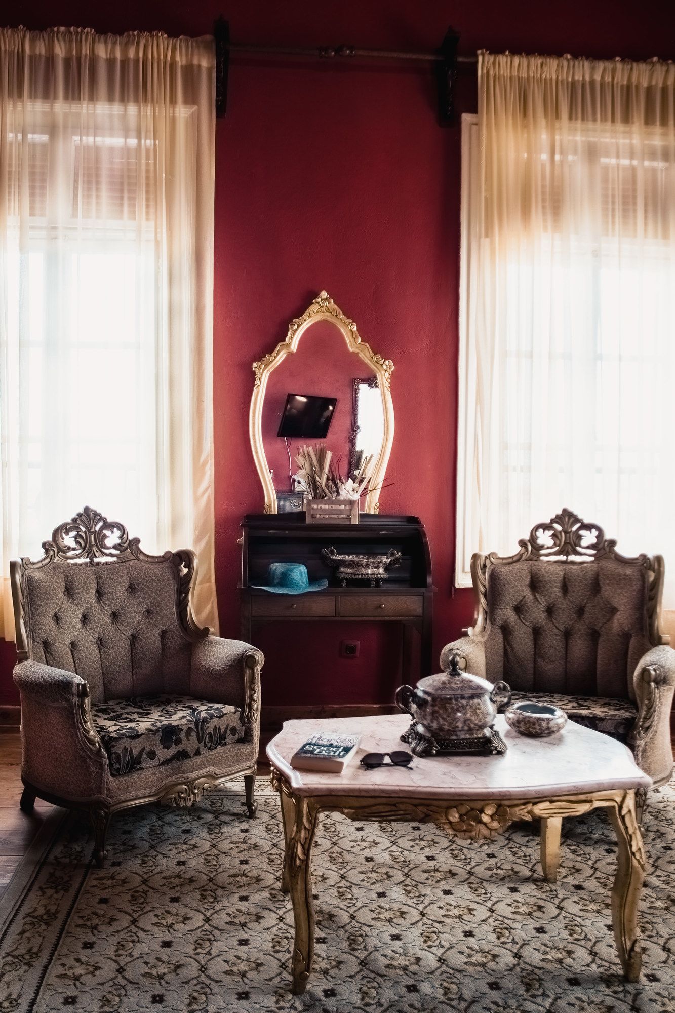Ilion Hotel Suites