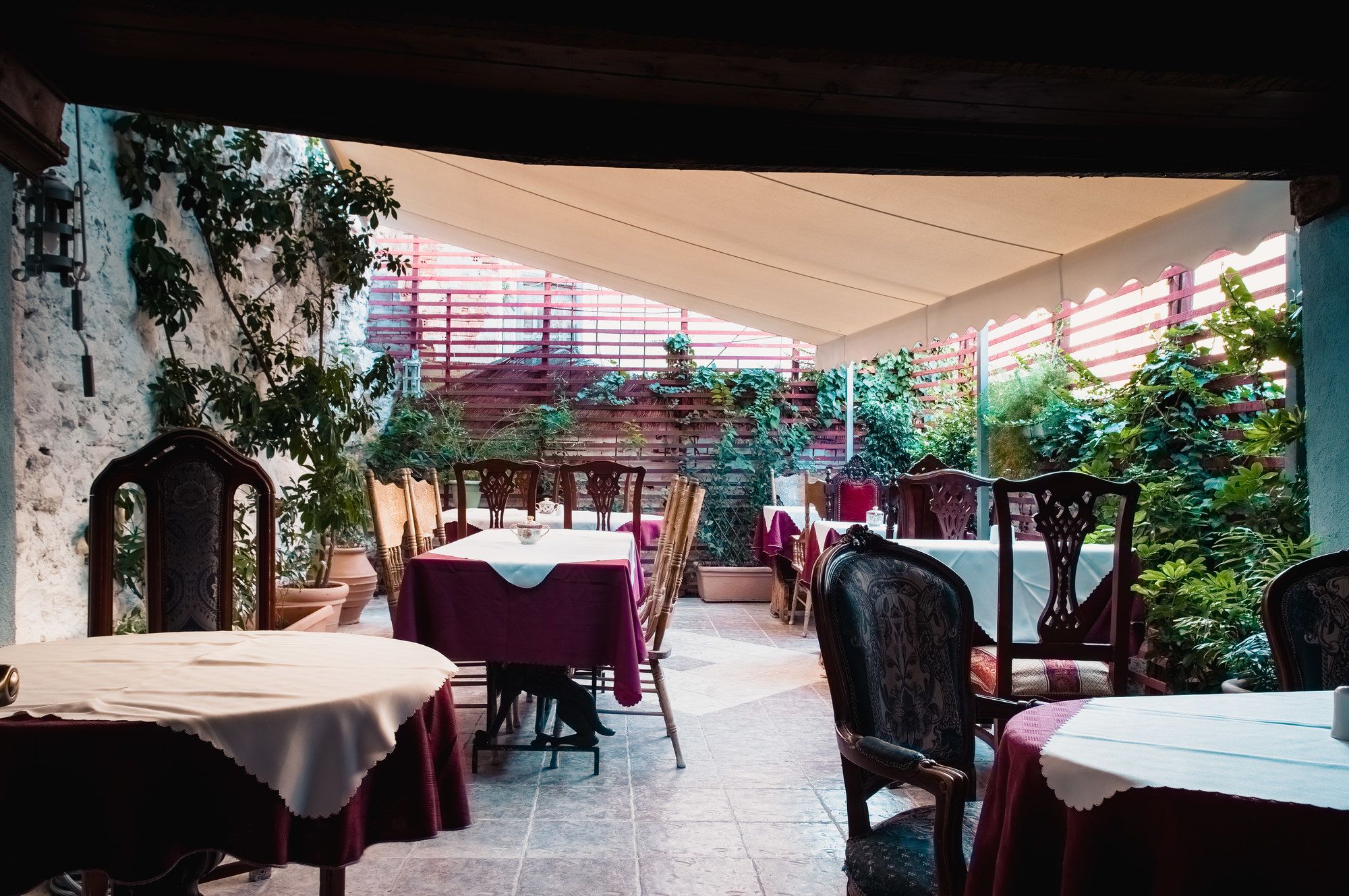 Ilion Hotel Suites