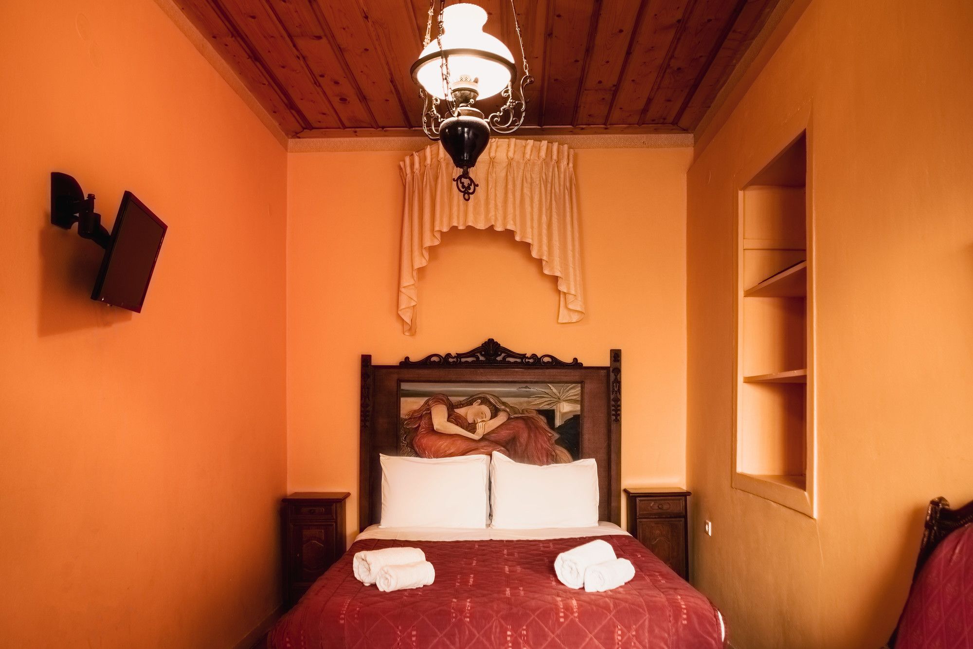 Ilion Hotel Suites