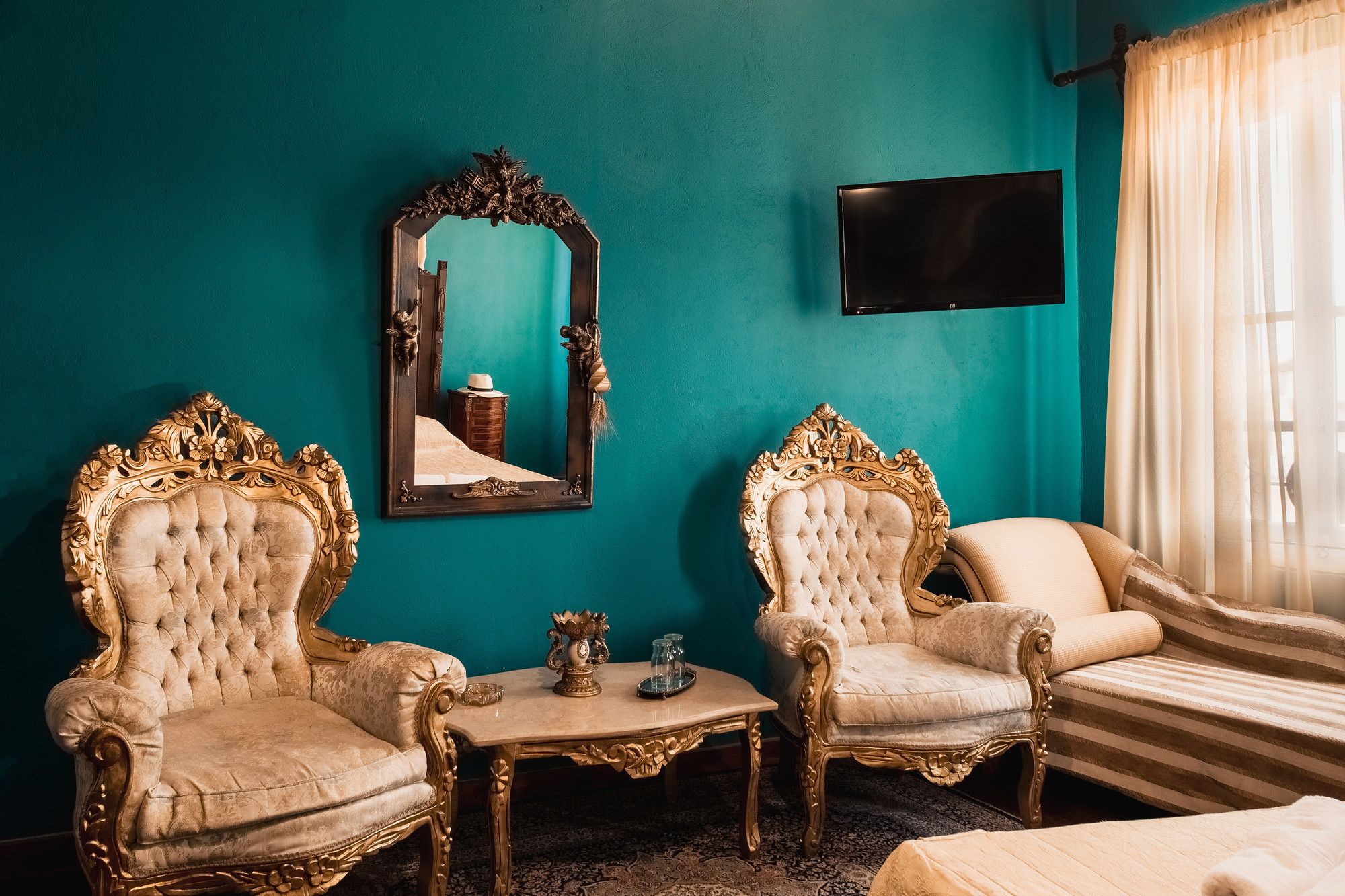 Ilion Hotel Suites