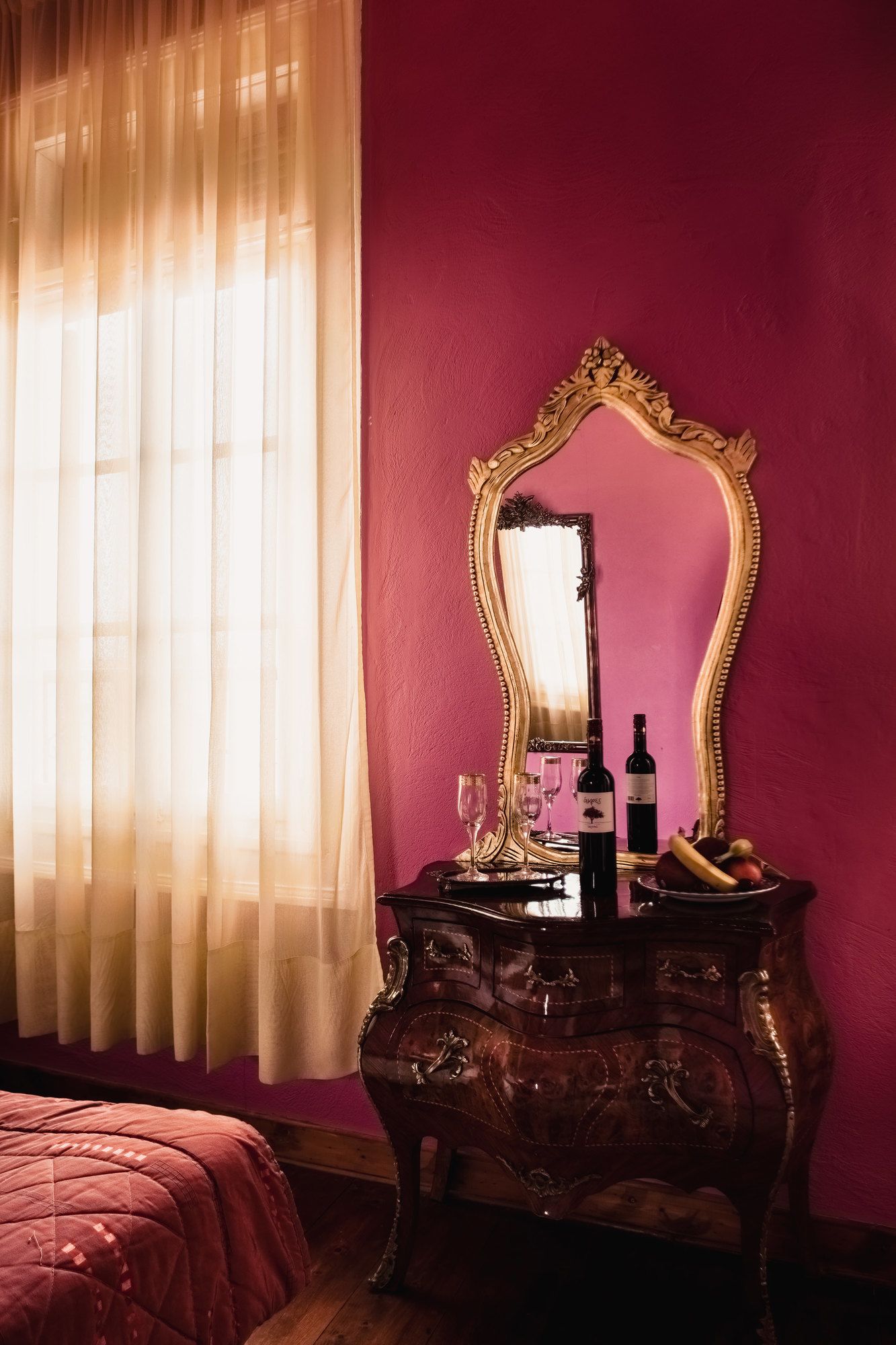 Ilion Hotel Suites