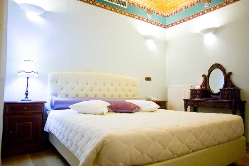 Kyveli Suites