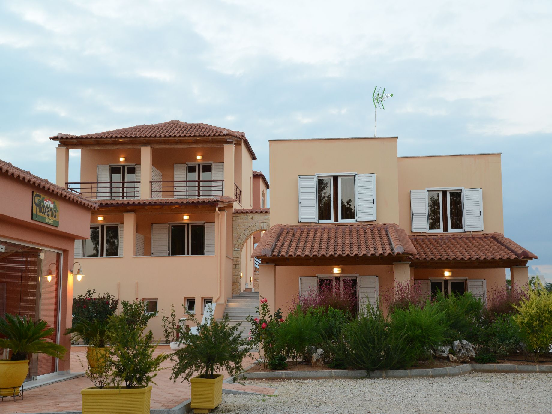 Marias Filoxenia Suites