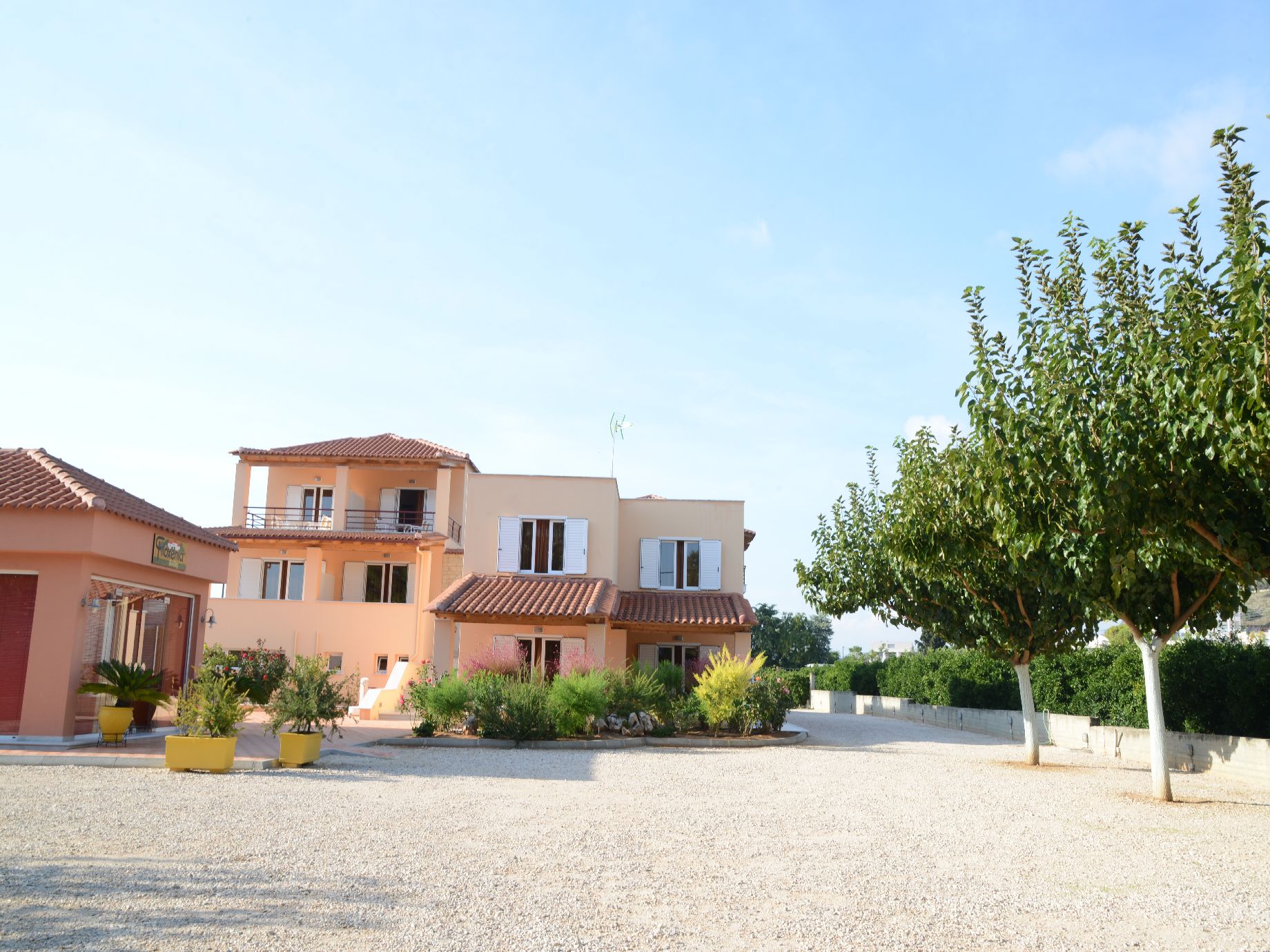 Marias Filoxenia Suites