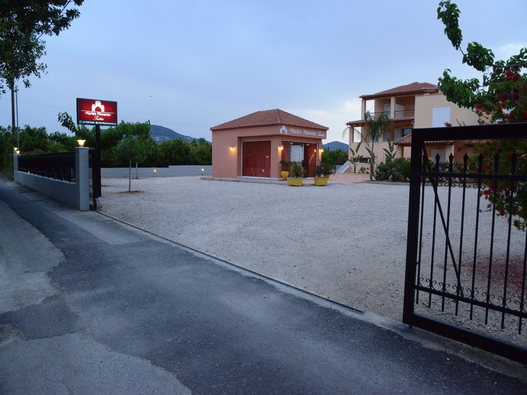 Marias Filoxenia Suites