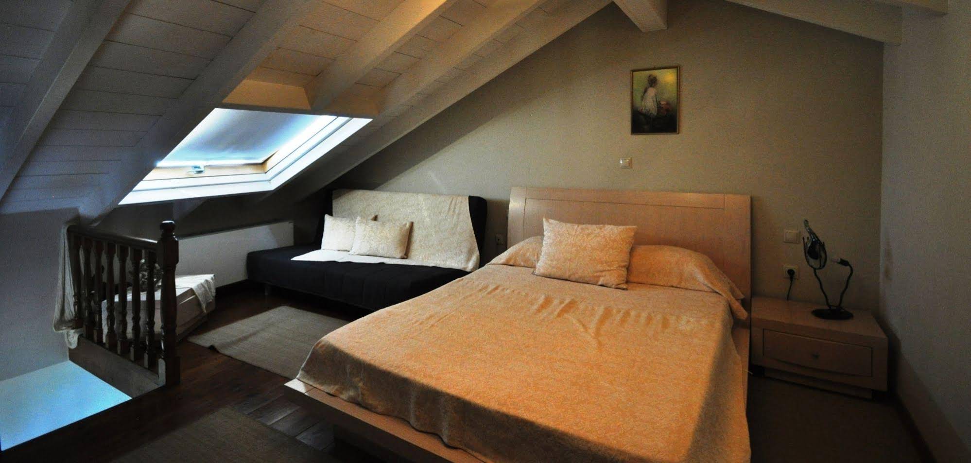 Nikolaos Pension