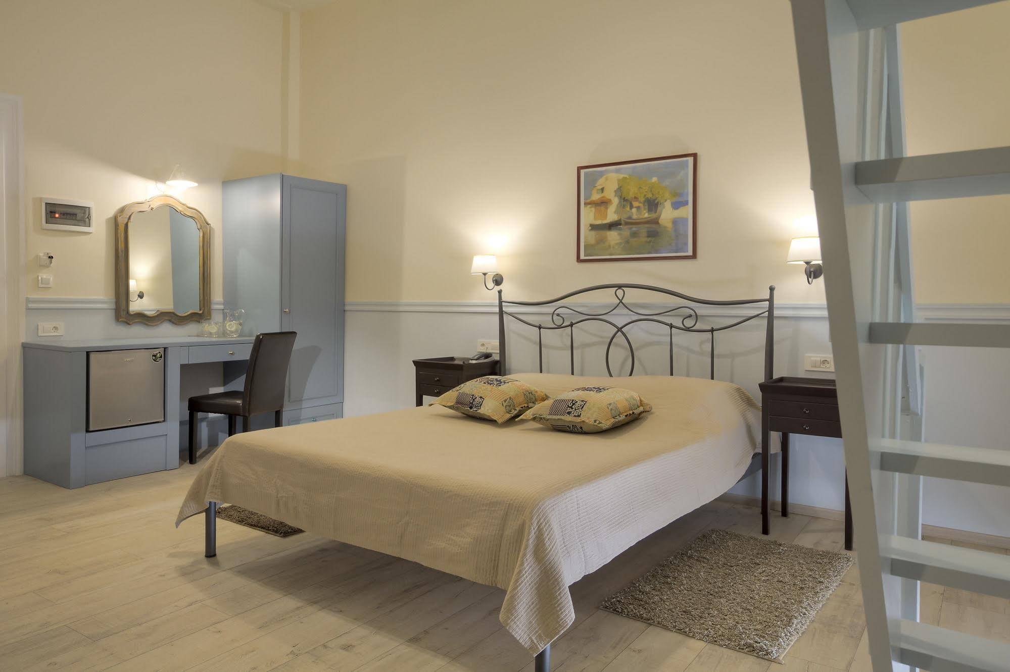 Omorfi Poli Pension