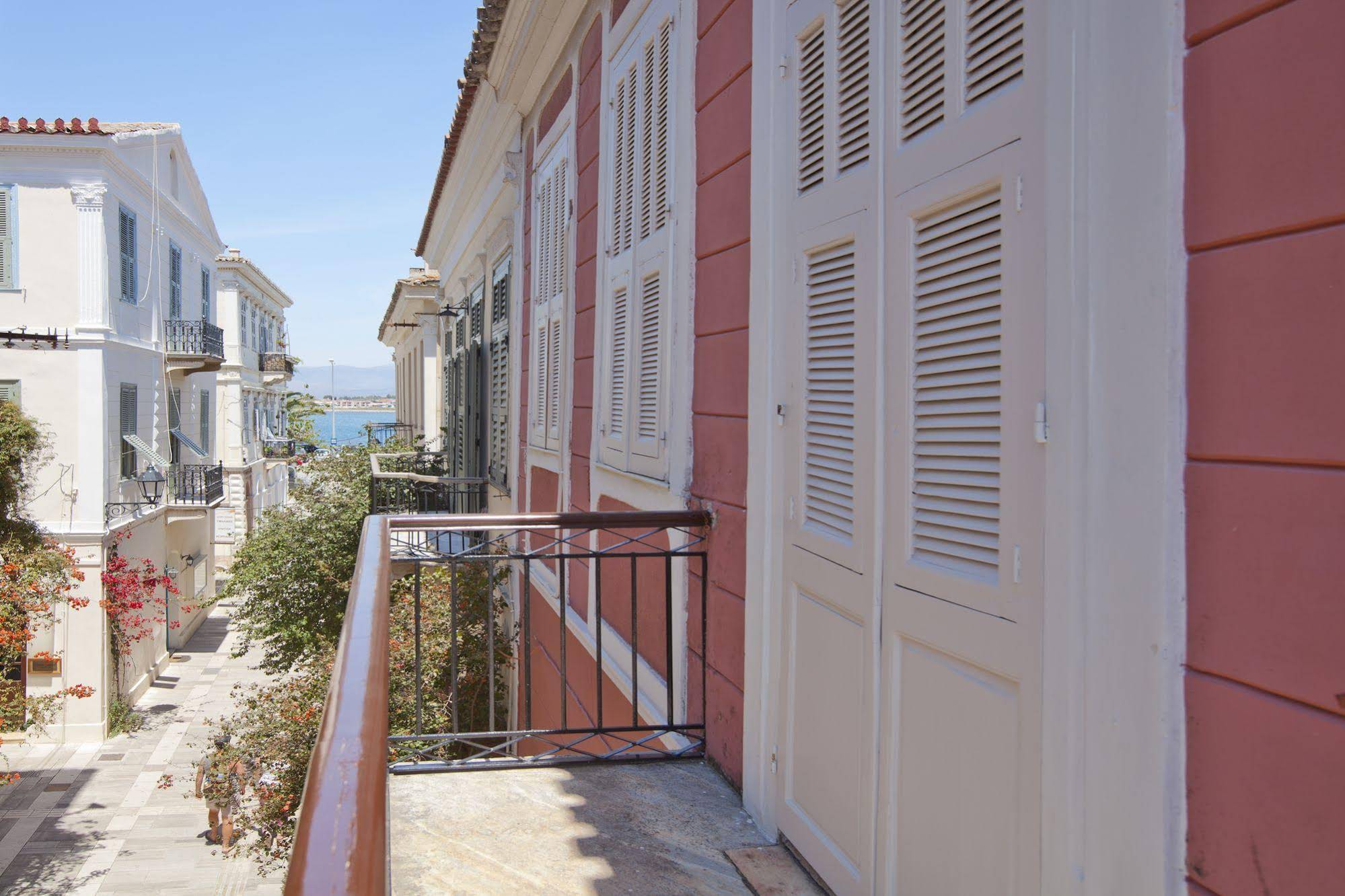 Omorfi Poli Pension