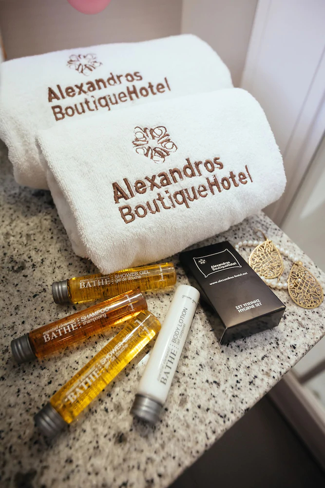 Alexandros Hotel