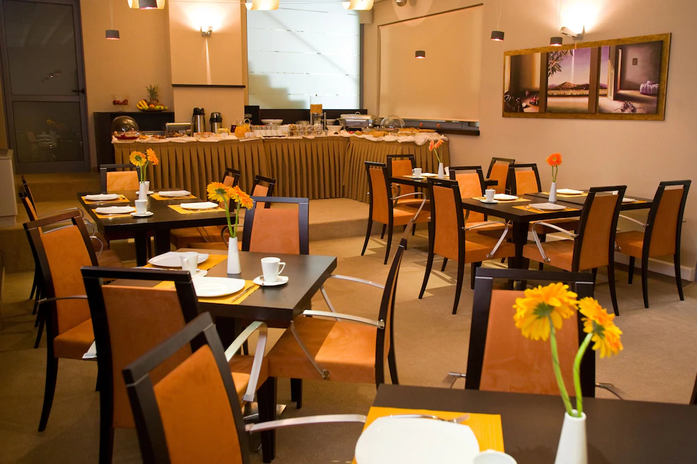 Alexandros Hotel