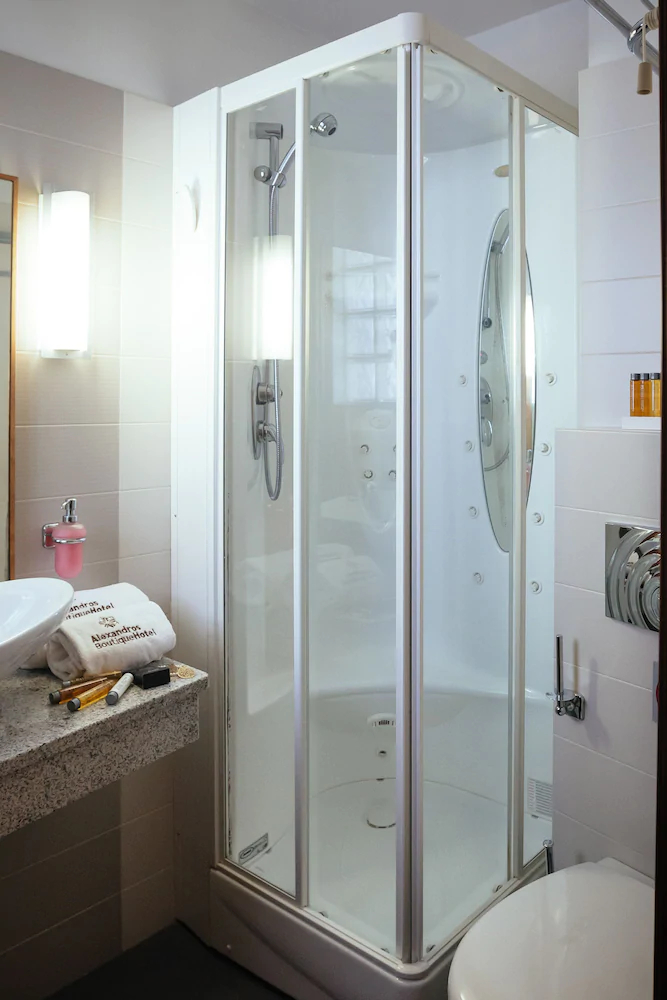 Alexandros Hotel