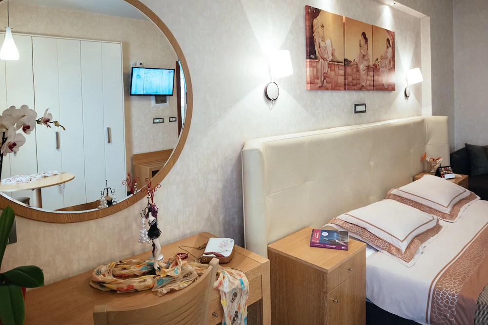 Alexandros Hotel