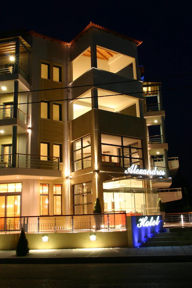 Alexandros Hotel