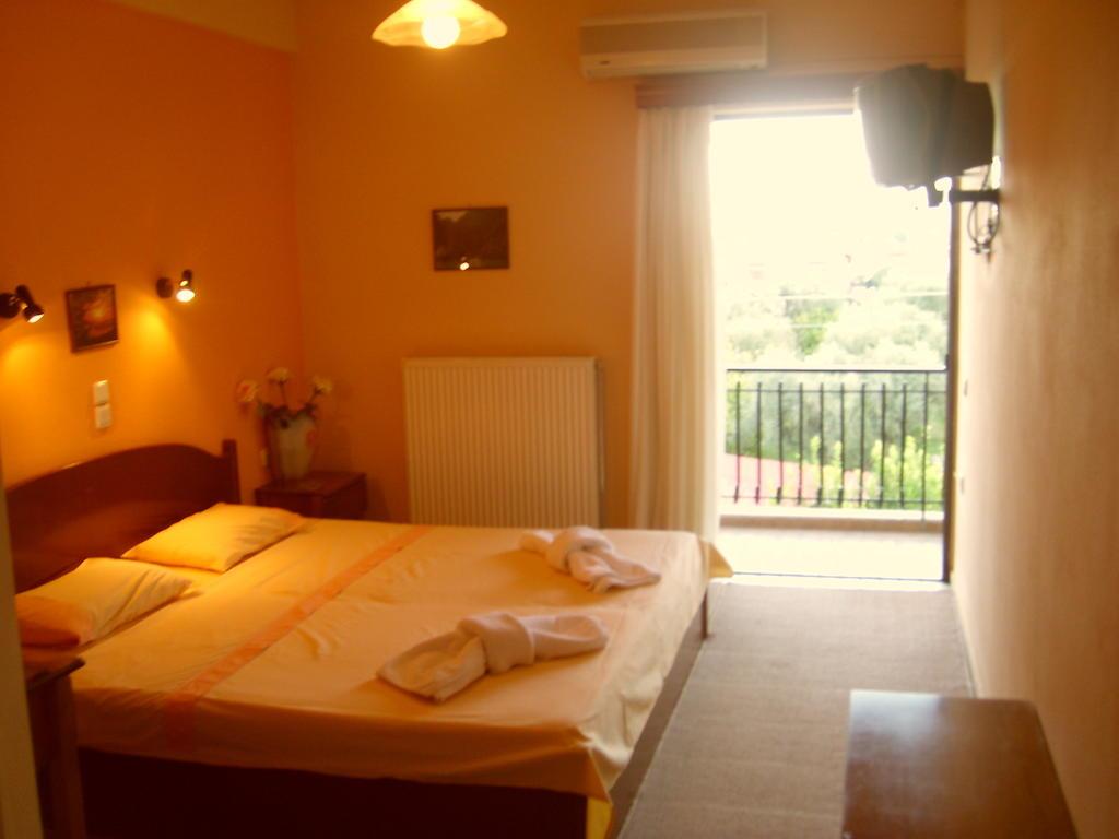 Themisto Hotel
