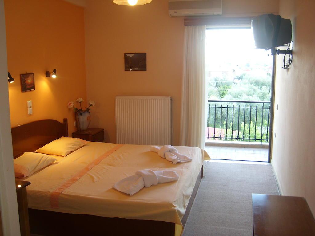 Themisto Hotel