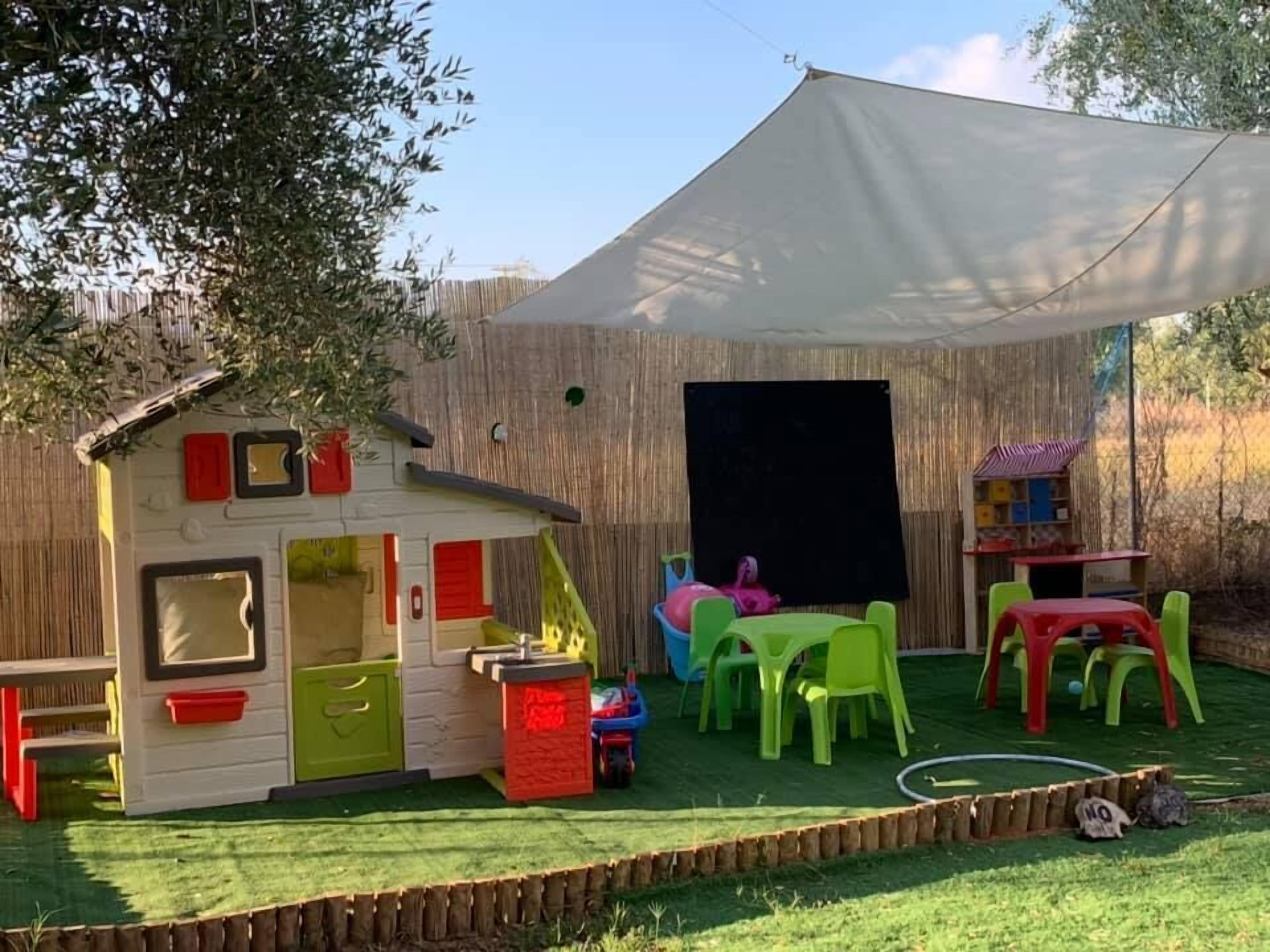 Anastasios Olive Garden Apartments