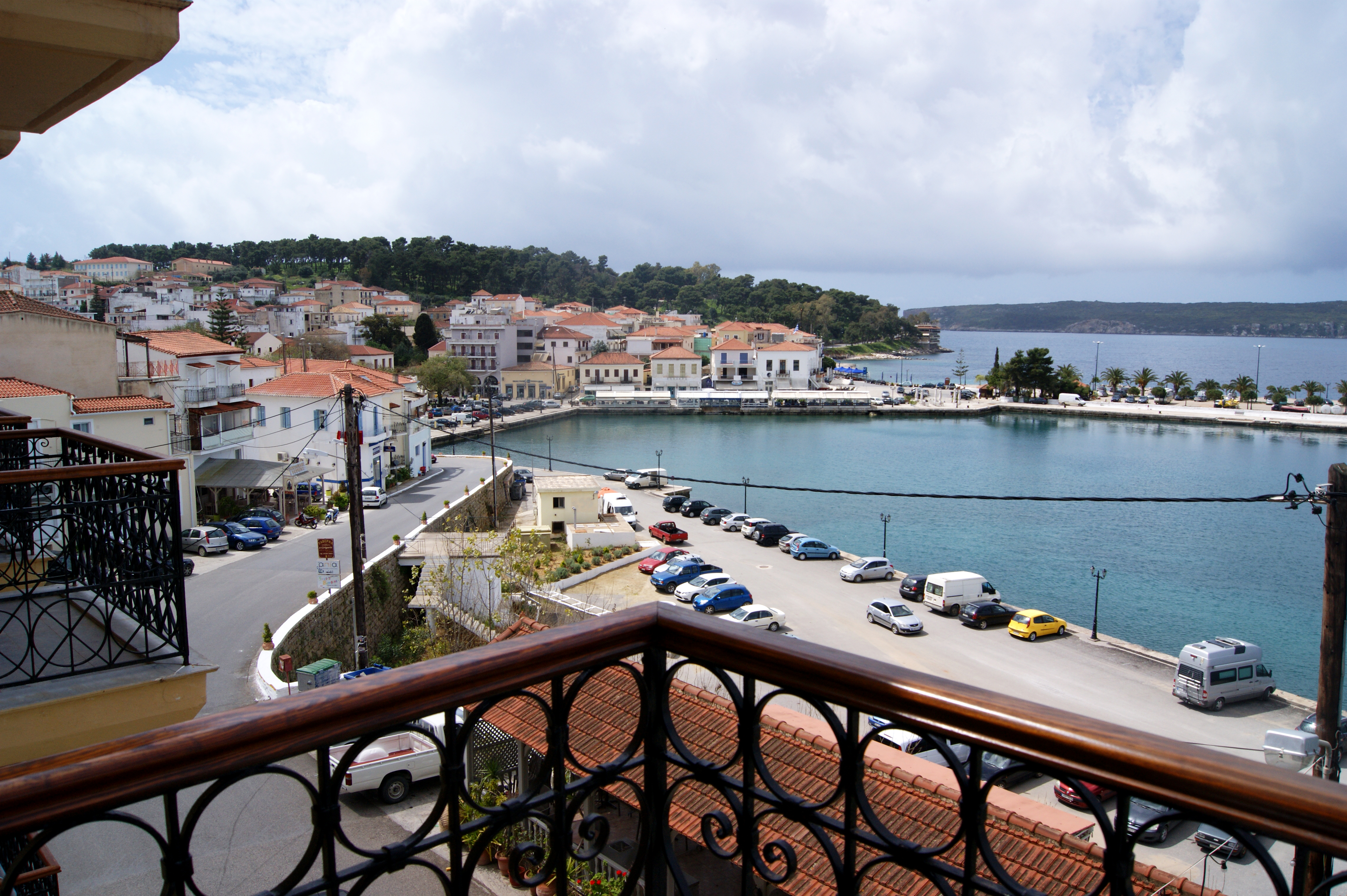 Karalis City Hotel