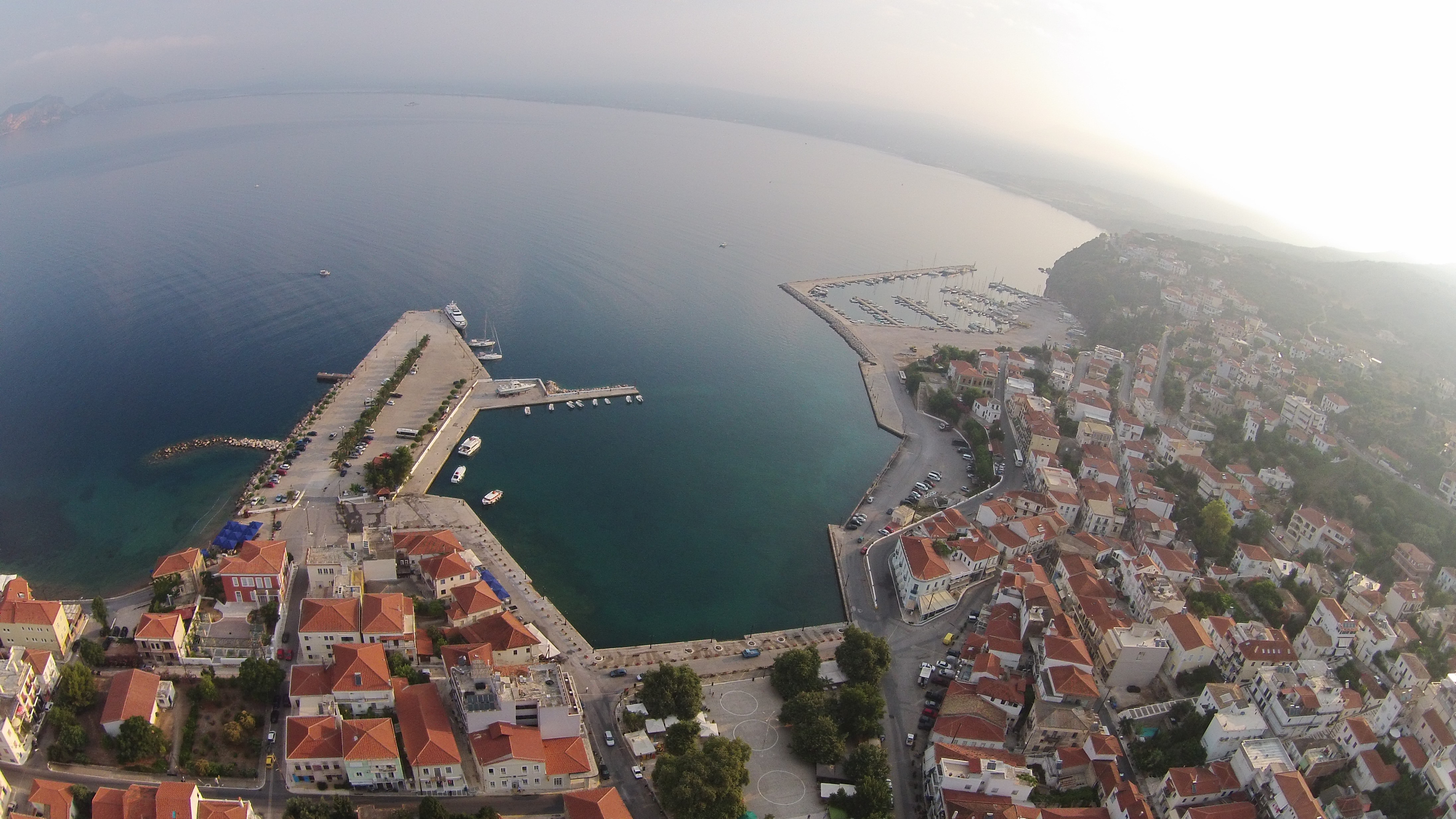 Karalis City Hotel