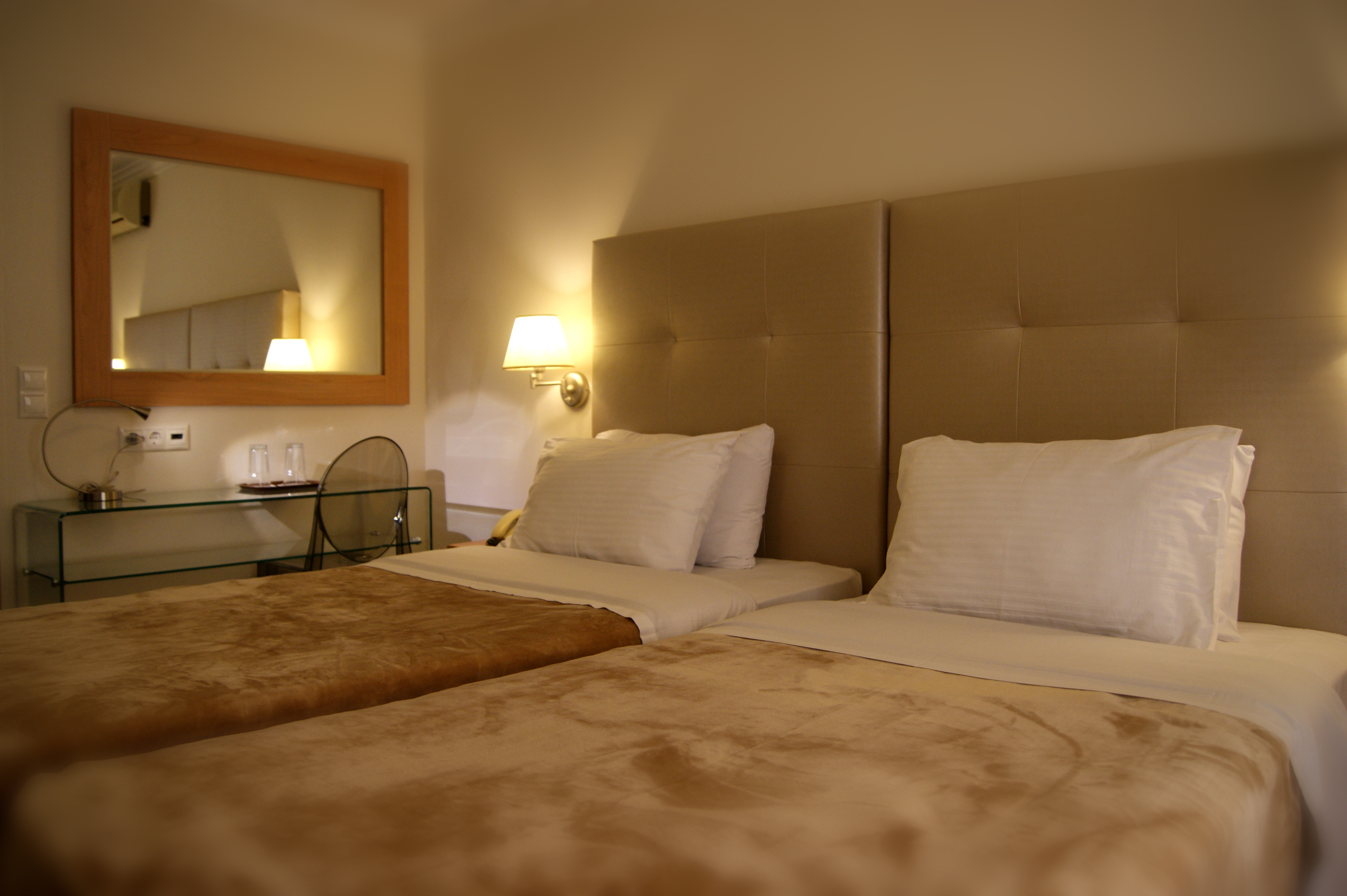 Karalis City Hotel