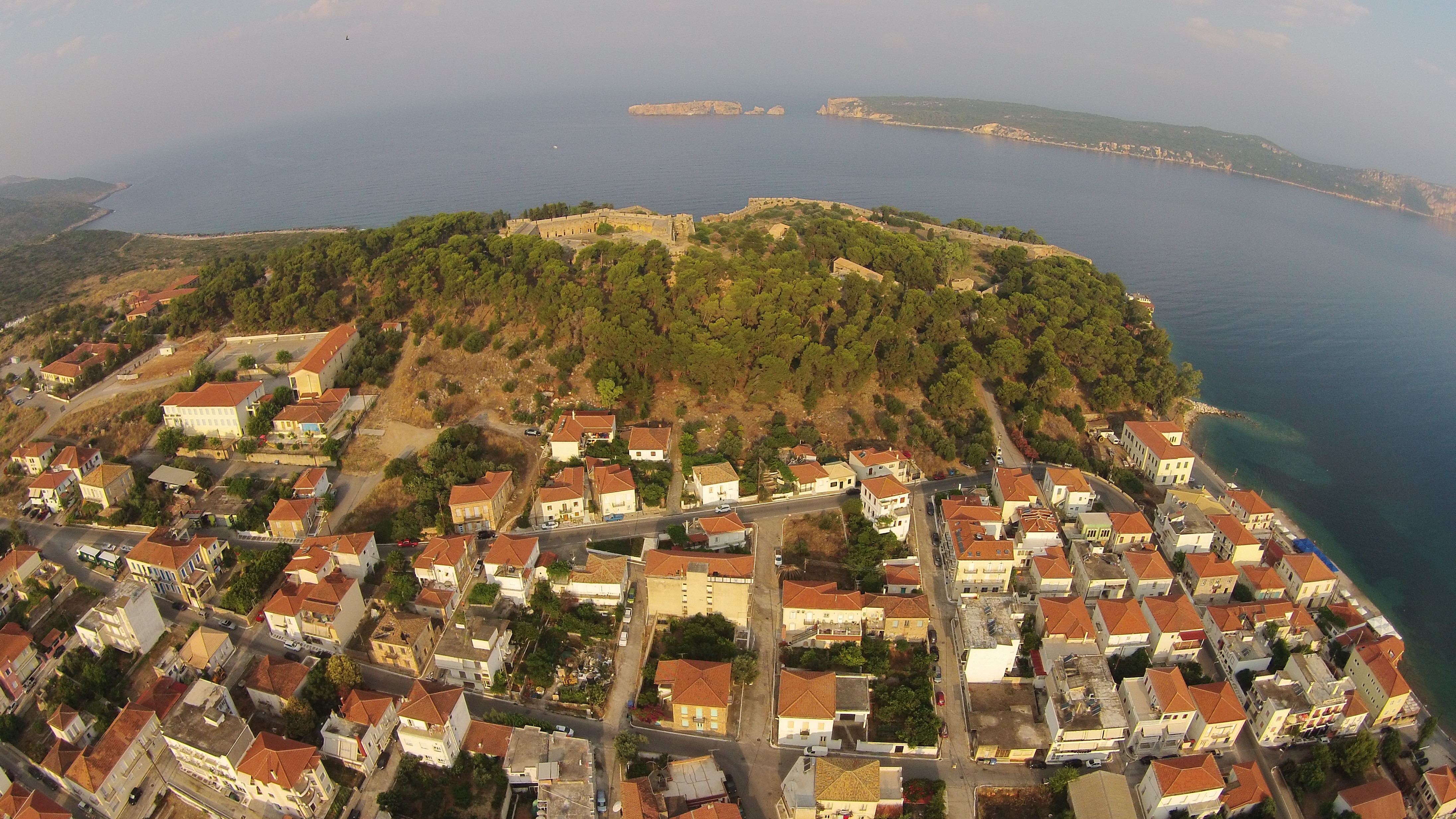 Karalis City Hotel