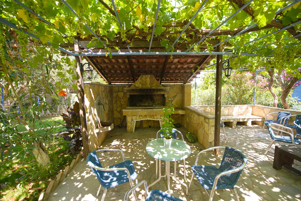 Dimitra Apartment Hotel