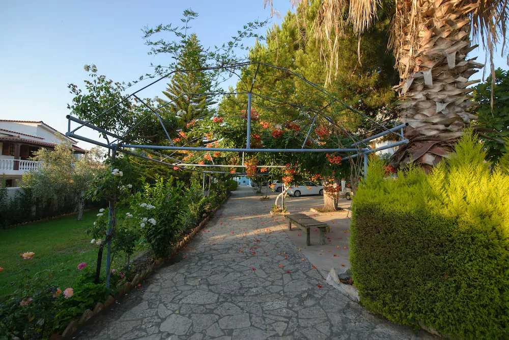 Dimitra Apartment Hotel