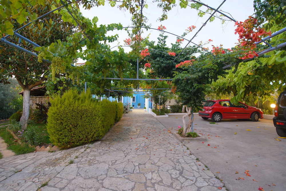 Dimitra Apartment Hotel