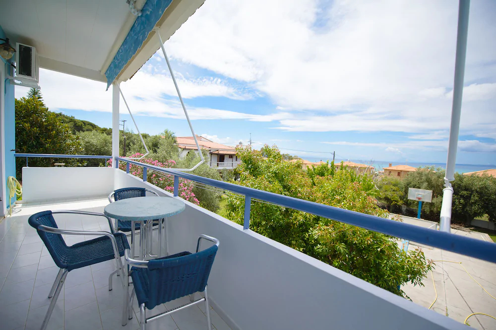 Dimitra Apartment Hotel