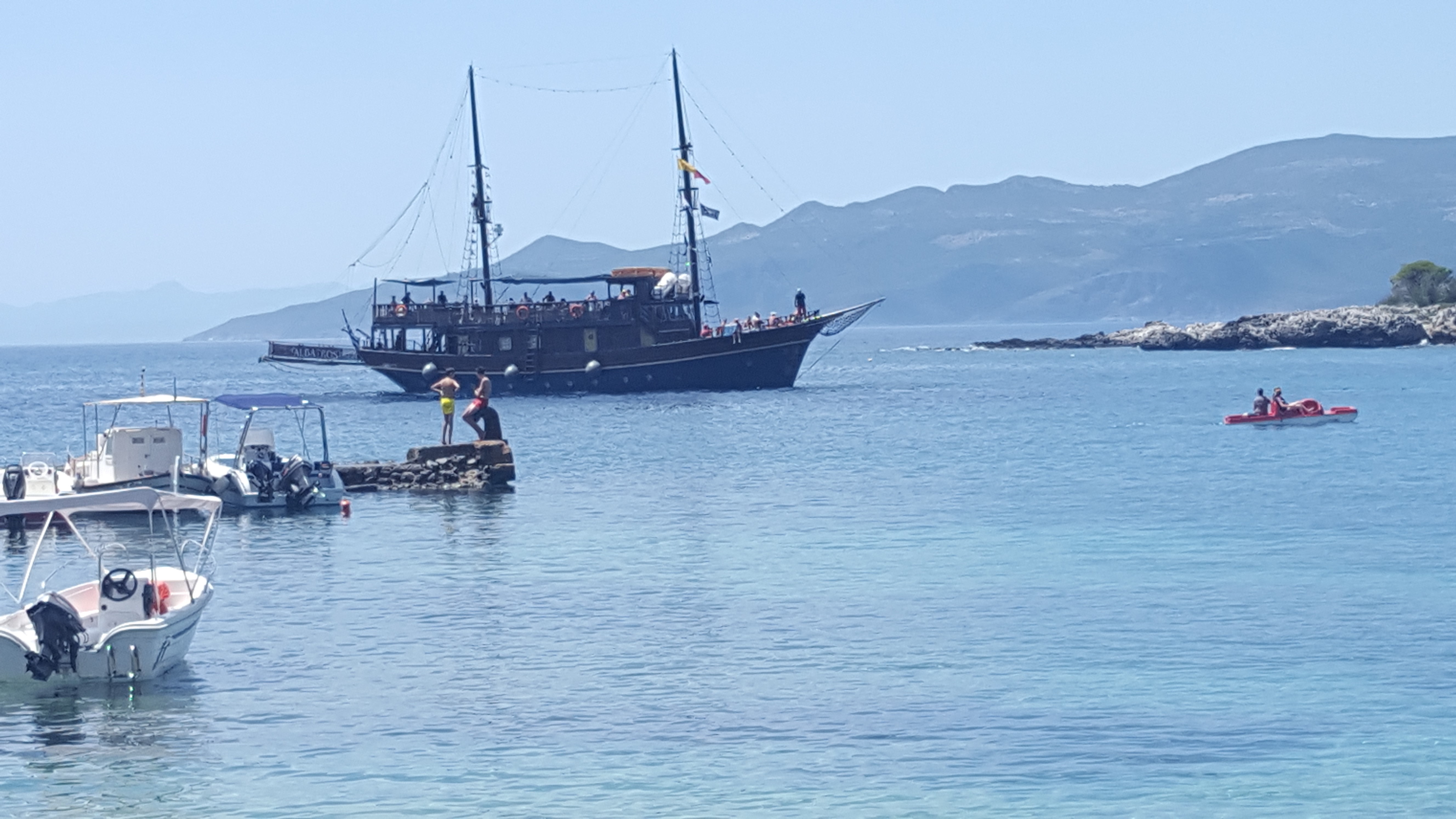 Nikas Rooms & Apartments